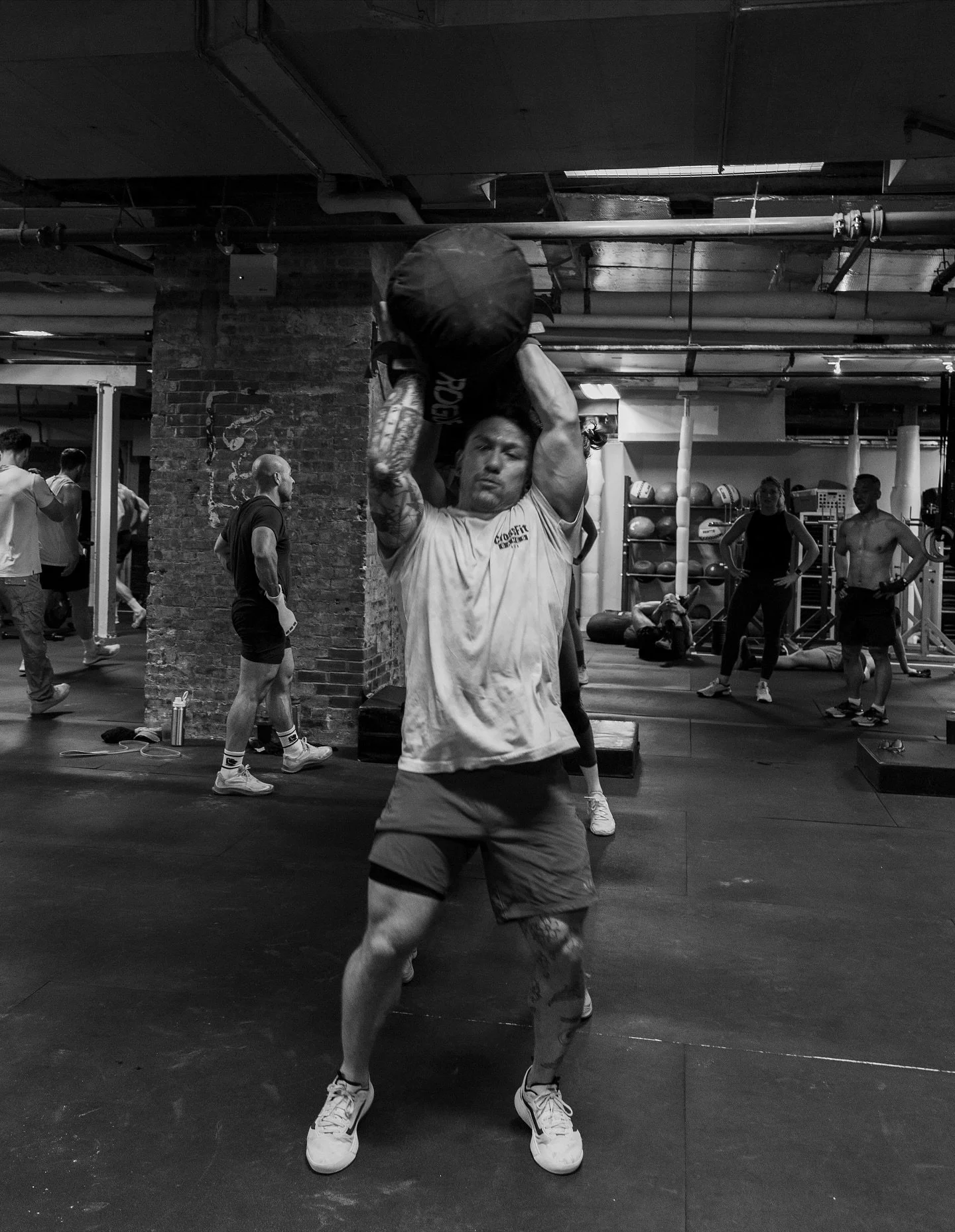 Wishing all of our athletes competing at Fight for the Fittest this weekend the best of luck! We&rsquo;re so excited to eh able to cheer so many of you on, and we can&rsquo;t wait to see what you all do out on the competition floor. 

Teams:
(Rx) Rus