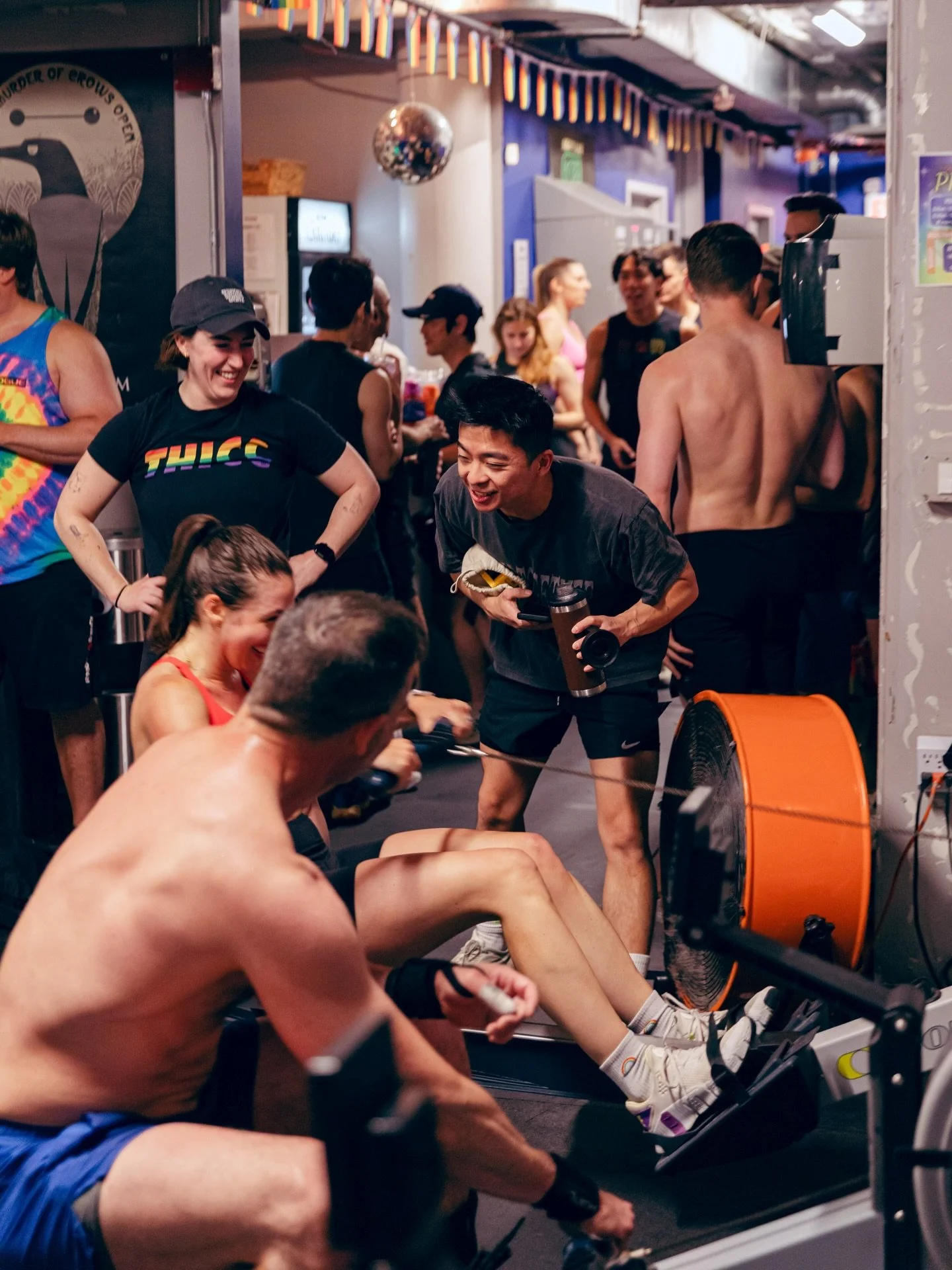 Pictured: Our last 3 remaining brain cells cheering us on to finish out this week. 

📸 @marcig_