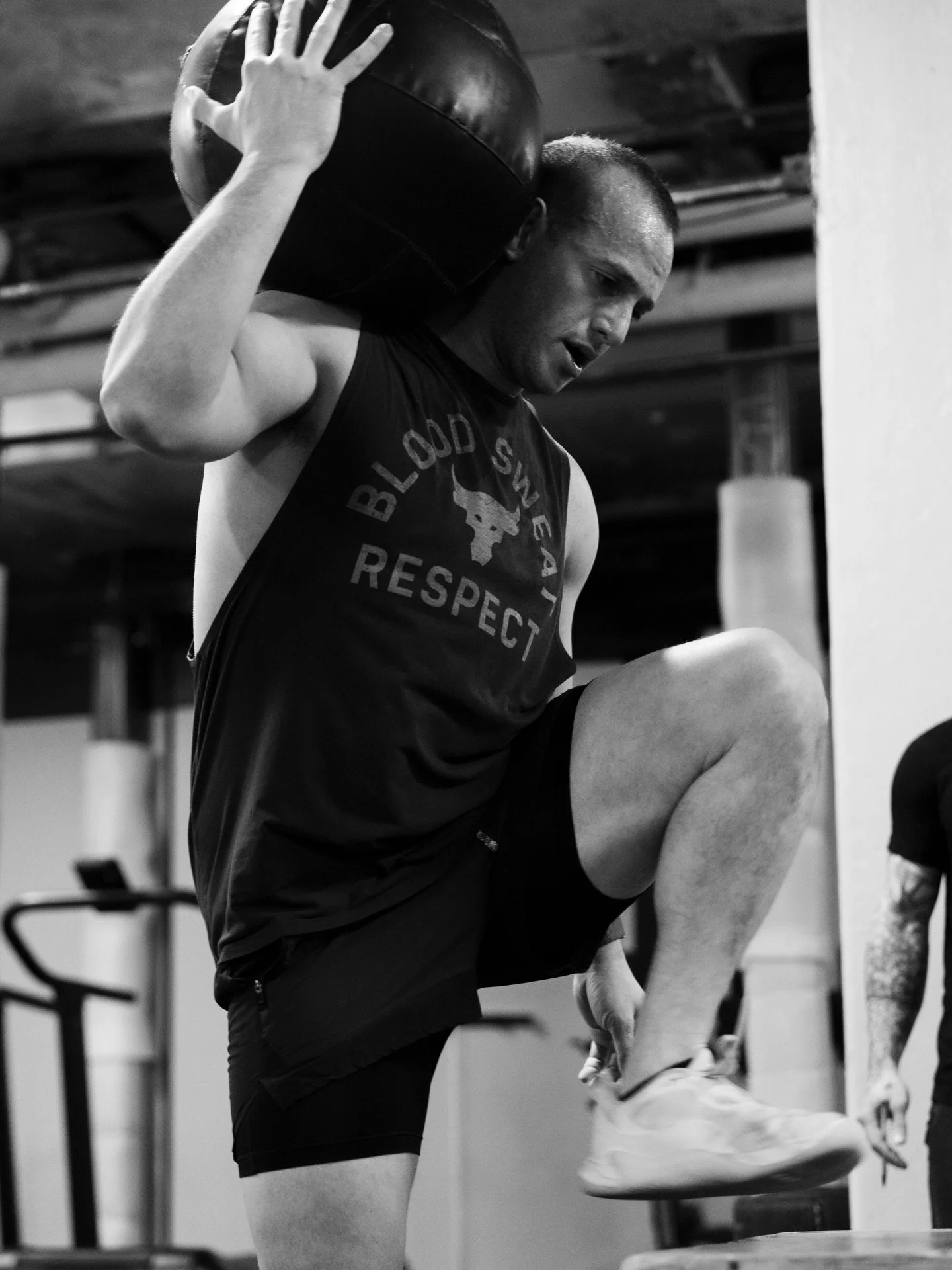 Some incredible shots 📸 from @tigglywinkler this past weekend during 26.1!

CFUS Fam &mdash; don&rsquo;t forget to submit your scores by today at 8pm! We can&rsquo;t wait to see which team, Masters or Youths, will take the lead in week 1.