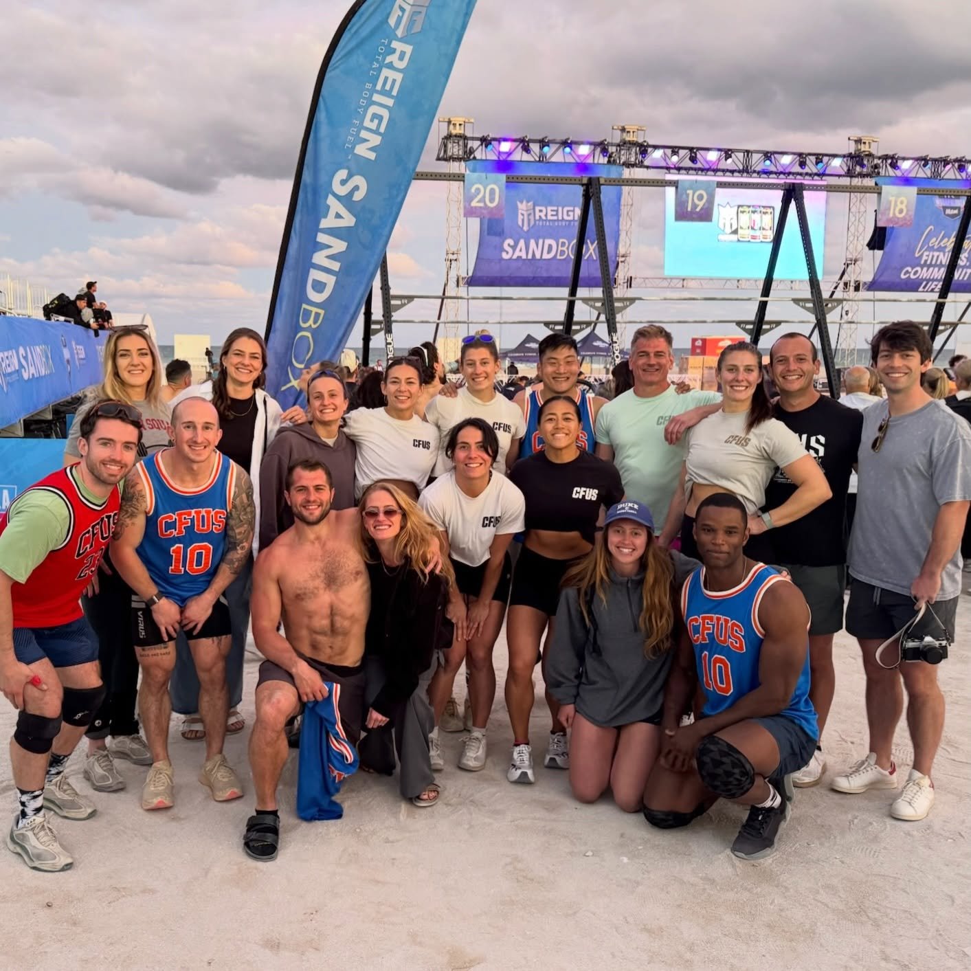 Wishing an amazing weekend of fitness to our athletes competing down in Miami this weekend for @wodapalooza !!! We know you&rsquo;ll make us proud!

Intermediate Team of 3
Emily Shipley, Sydney Gray,
Sydney Jo

Rx Team of 3
Francesca Coletto-Adams, R