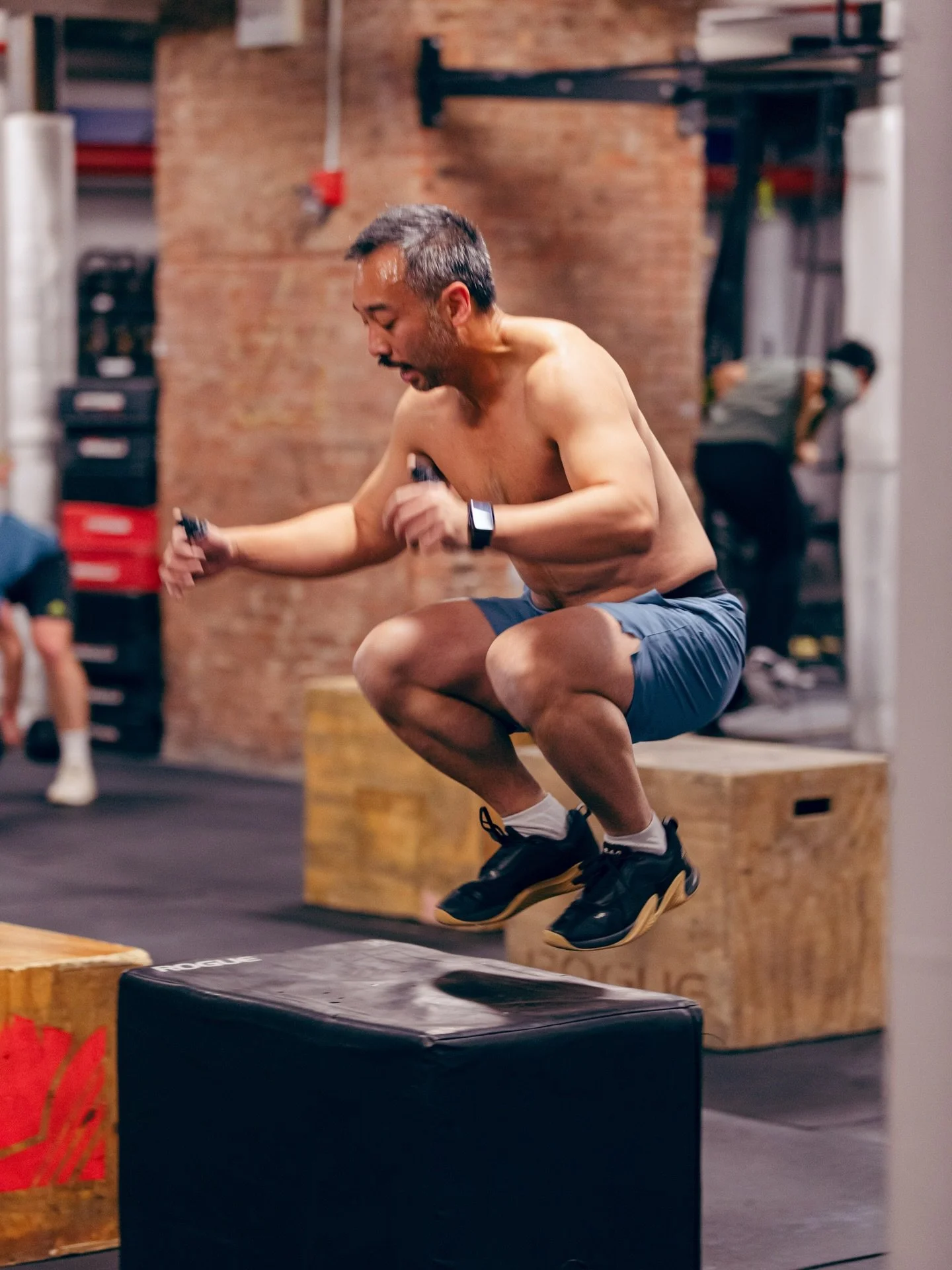 ⚡️WOD Wednesday⚡️

A) 2 Waves
4 - 3 - 2 - 1
TnG Power snatch
go every 90s

2nd wave heavier than 1st

B) For time
30 - 24 - 18 - 12 - 6
Pistols, alternating
DB push press @ 2 x 50/35
Box jump over (Step down)

📓 @atrain4240 
📸 @marcig_