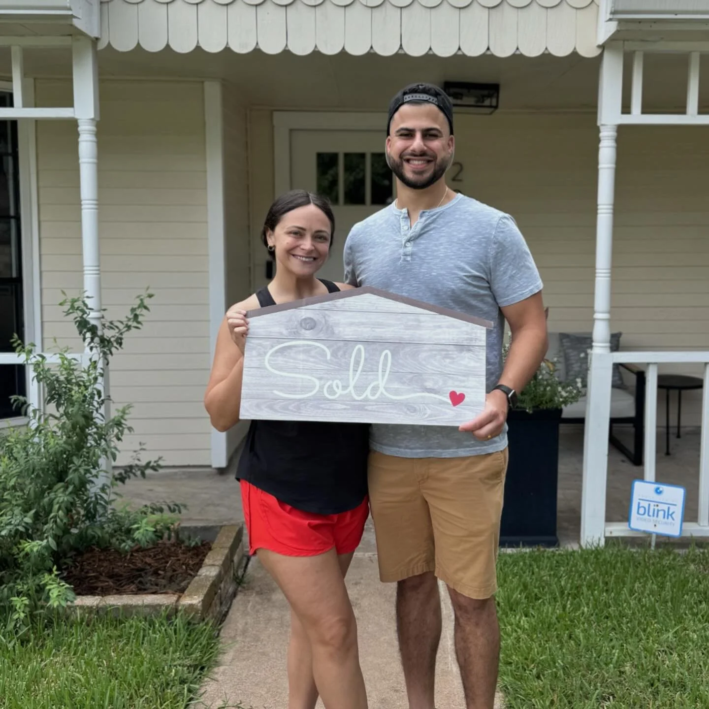 Now ➡️ Then

So thankful for these sweet clients that have trusted me to buy, and now sell their first home here in Texas! I wish them many blessing to come in Indiana!  Texas will miss y&rsquo;all! &hearts;️ #sold🏡