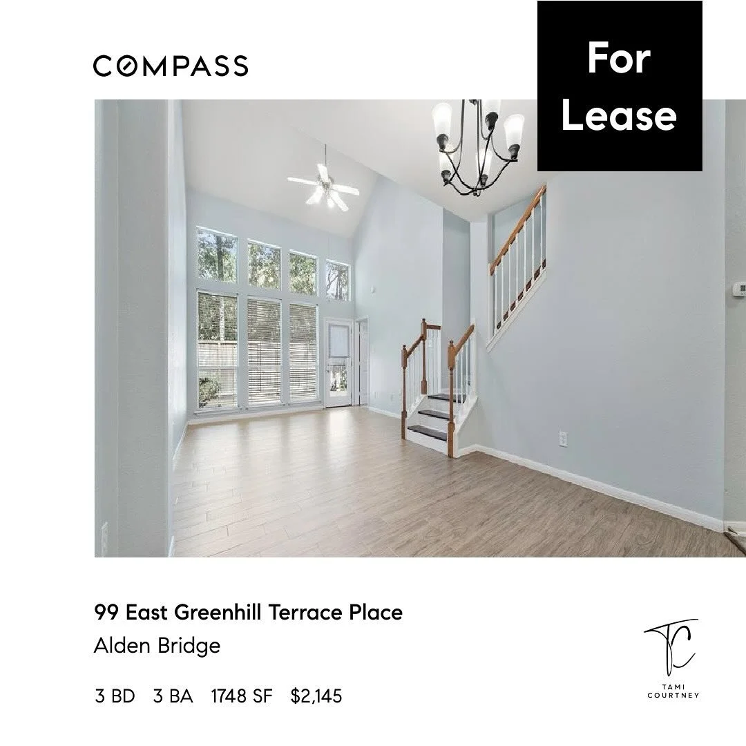 🏡🌳Must see in The Woodlands! Wonderful open floor plan with lots of windows and natural light. Primary Bedroom is on 1st floor w/ dual closets, double vanities &amp; separate garden tub &amp; shower. Open Island Kitchen with breakfast bar. Large up