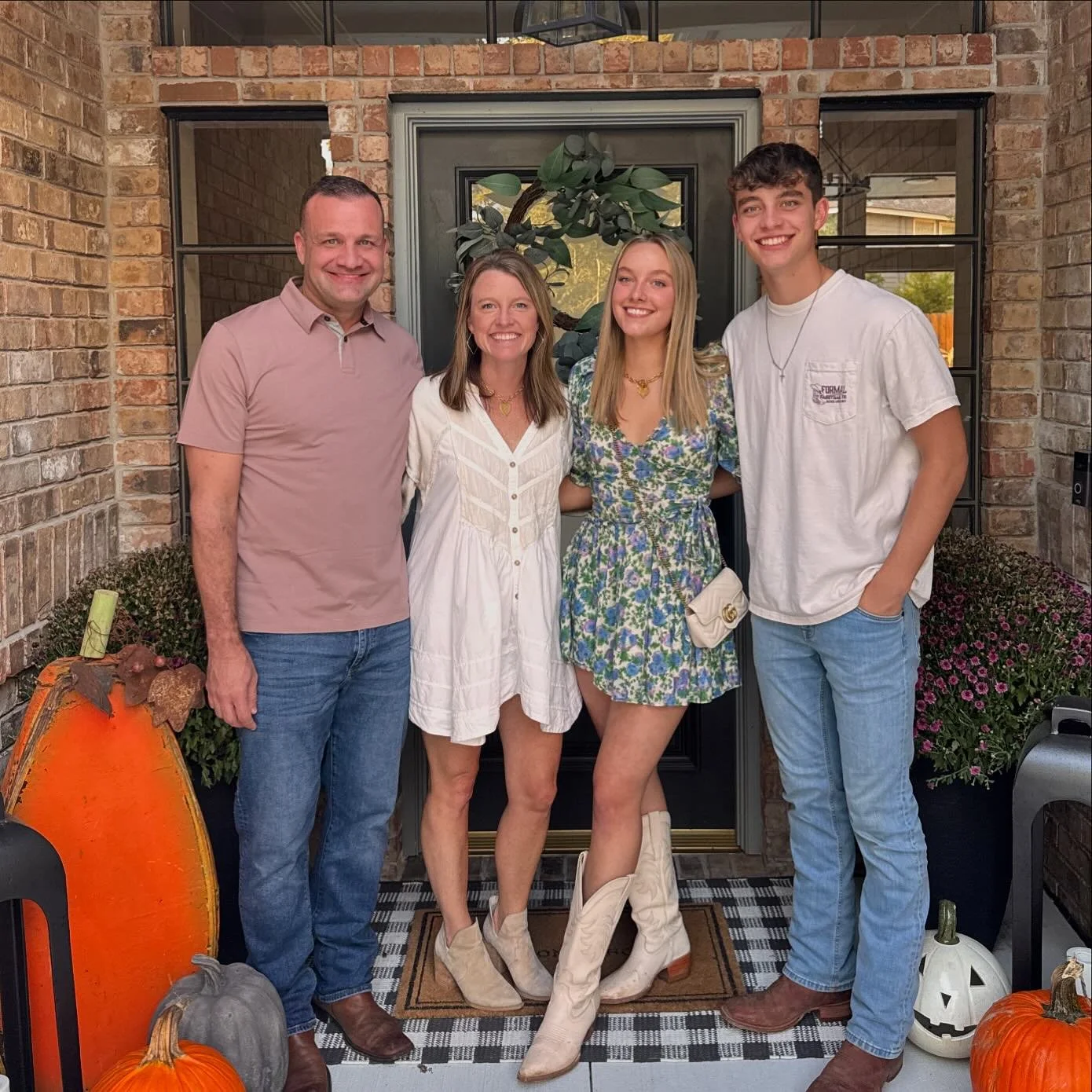 Quick weekend trips are awesome, but goodbyes come too fast!  Love when we are all together &hearts;️! #thankful #cojo