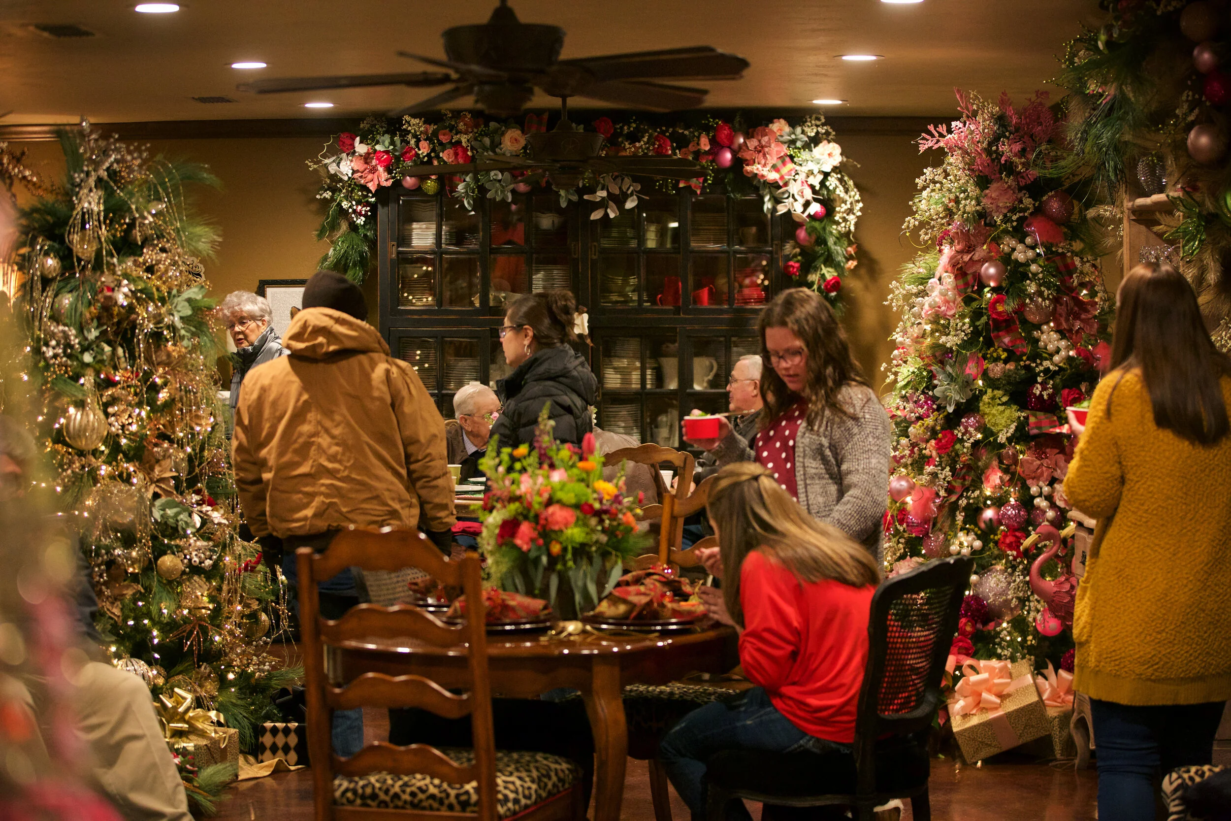 foxtales Christmas 2019-0061.jpg