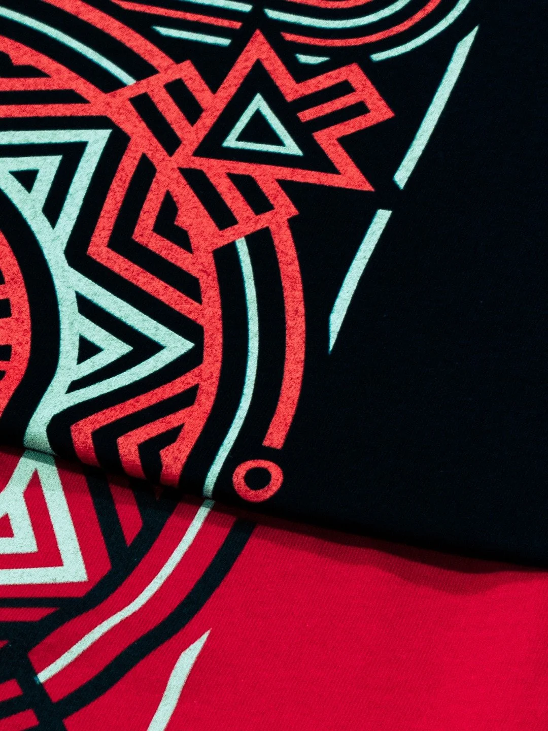 Custom print designed by @mvskokemedia executed by yours truly.
...
#makebettermerchbuildbetterbrands