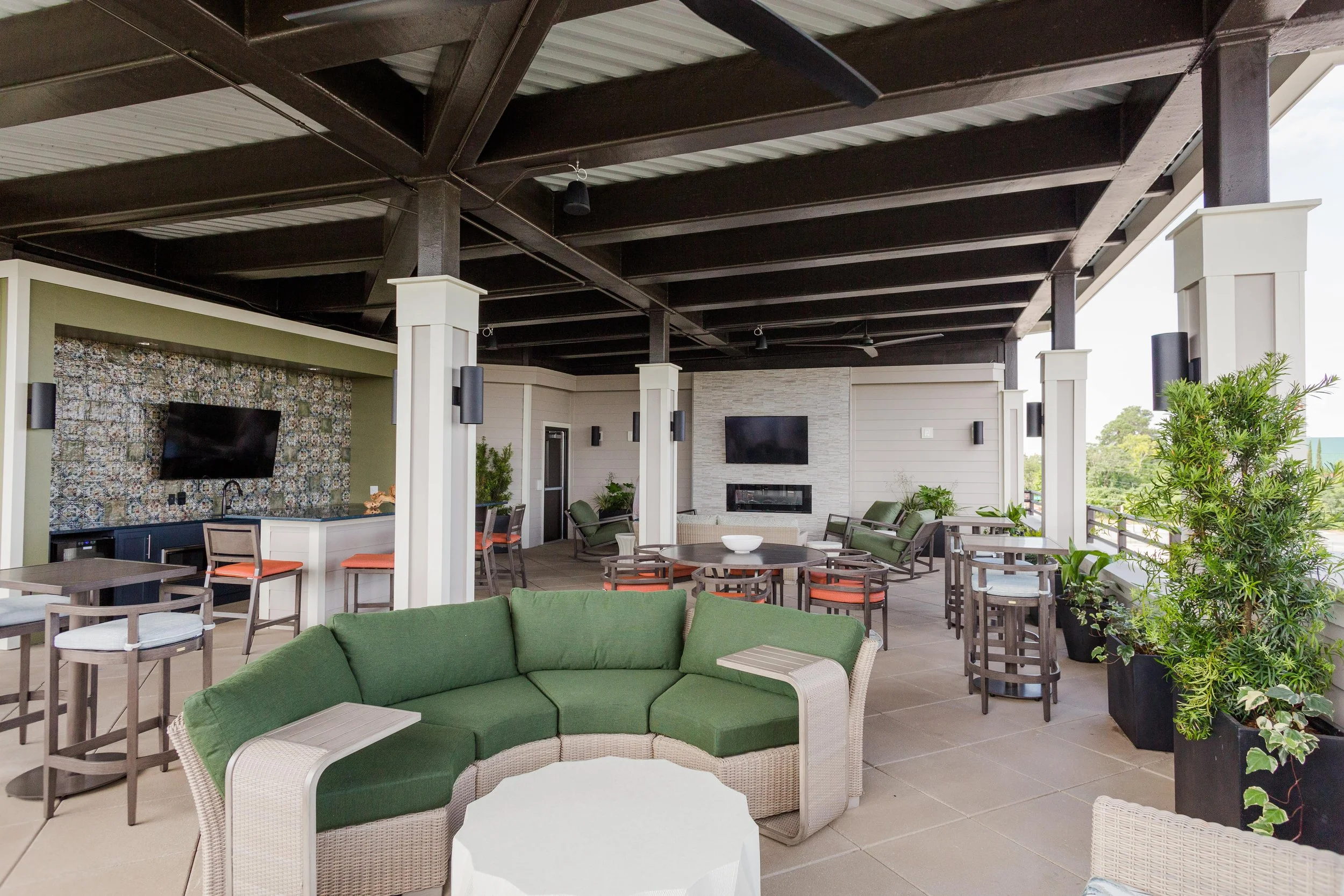 The Latest Interior Design Trends Shaping Modern Clubhouses — Corporate ...