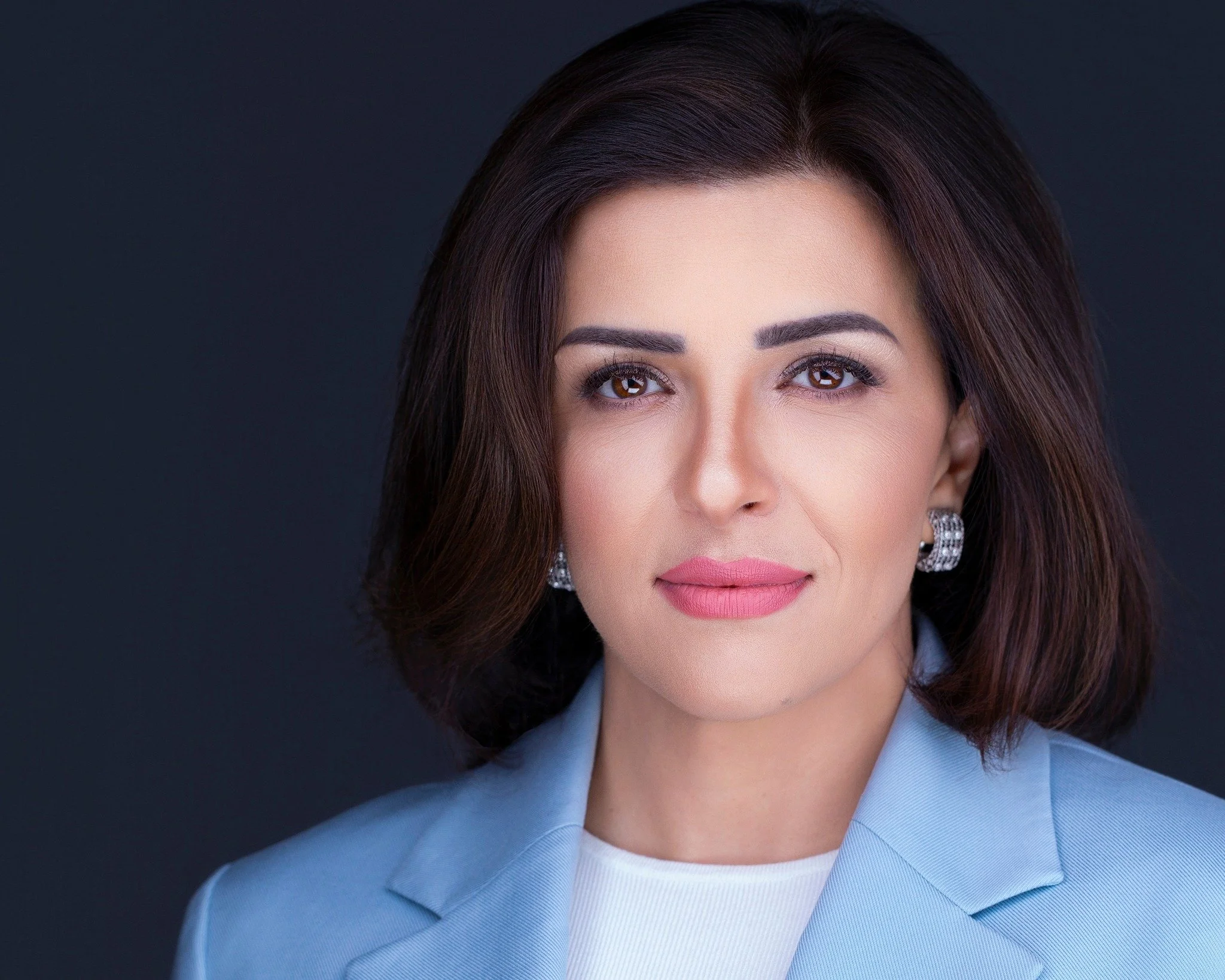 Before They Read, They See. 👀

In business, people decide in seconds.
Before they read your bio or hear your pitch, they see your image,  and it shapes everything.

That&rsquo;s why every session at Godoy Shots focuses on the details that matter:
✨ 