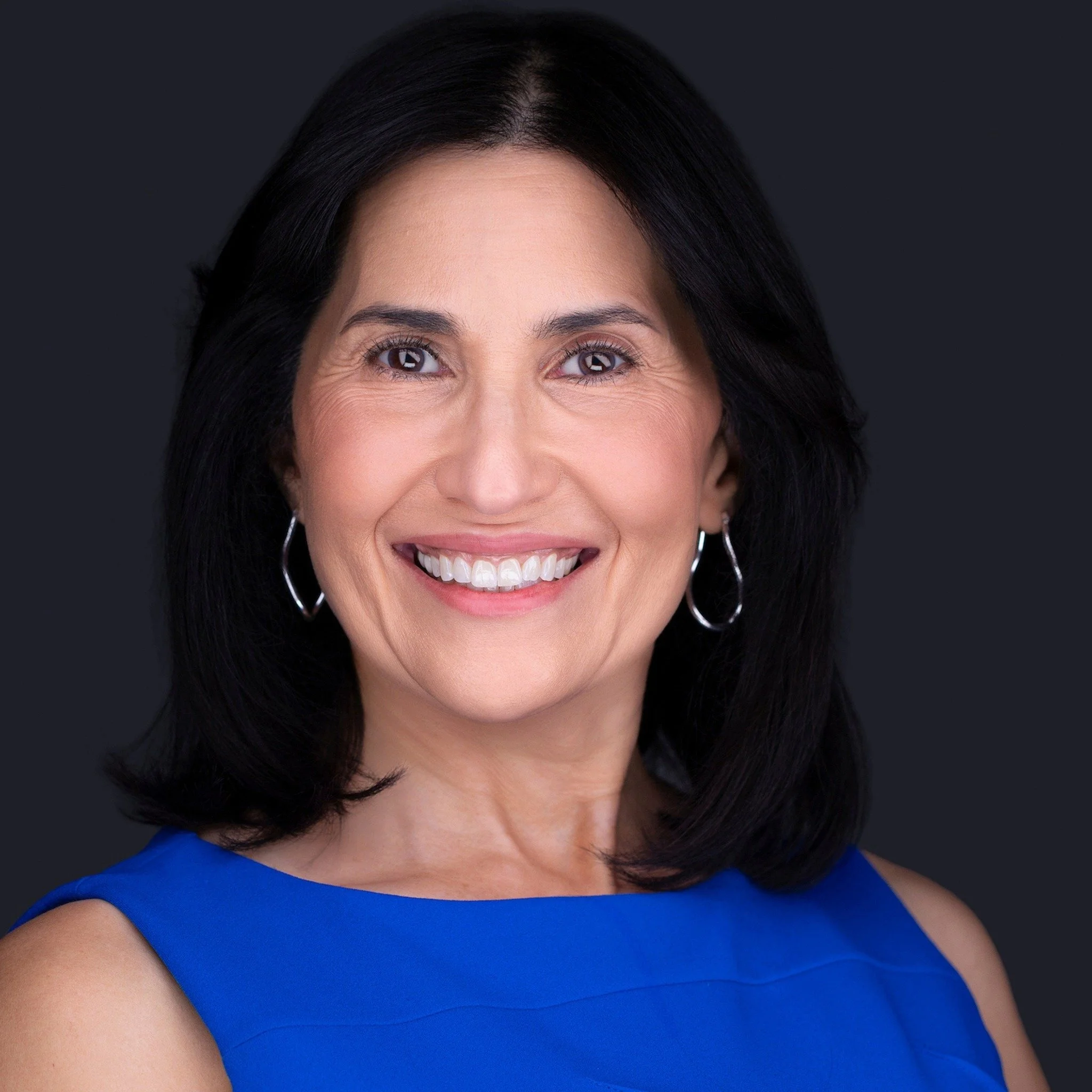 AI headshots are trending. But many feel slightly&hellip; off!

Over-smoothed skin. Perfect symmetry. Eyes without depth. Most people can&rsquo;t explain it. But they feel it.

And in a trust-driven world, that feeling matters.

Perfection may impres