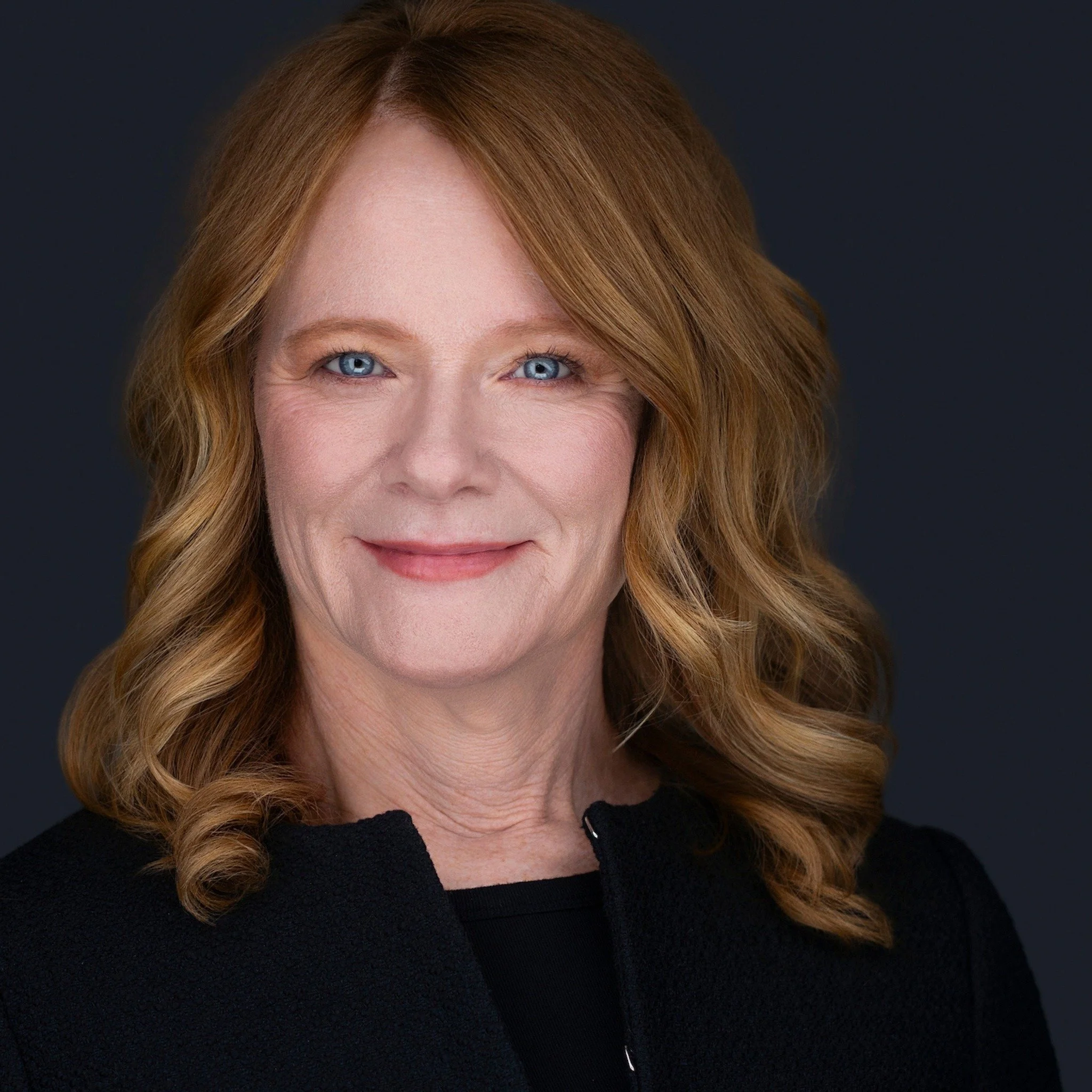 Confidence Starts in the Eyes

We naturally pick up on confidence and trust just by looking at someone&rsquo;s eyes.

A calm look and steady presence help a headshot feel real and genuine.

That&rsquo;s how your photo makes an impression even before 