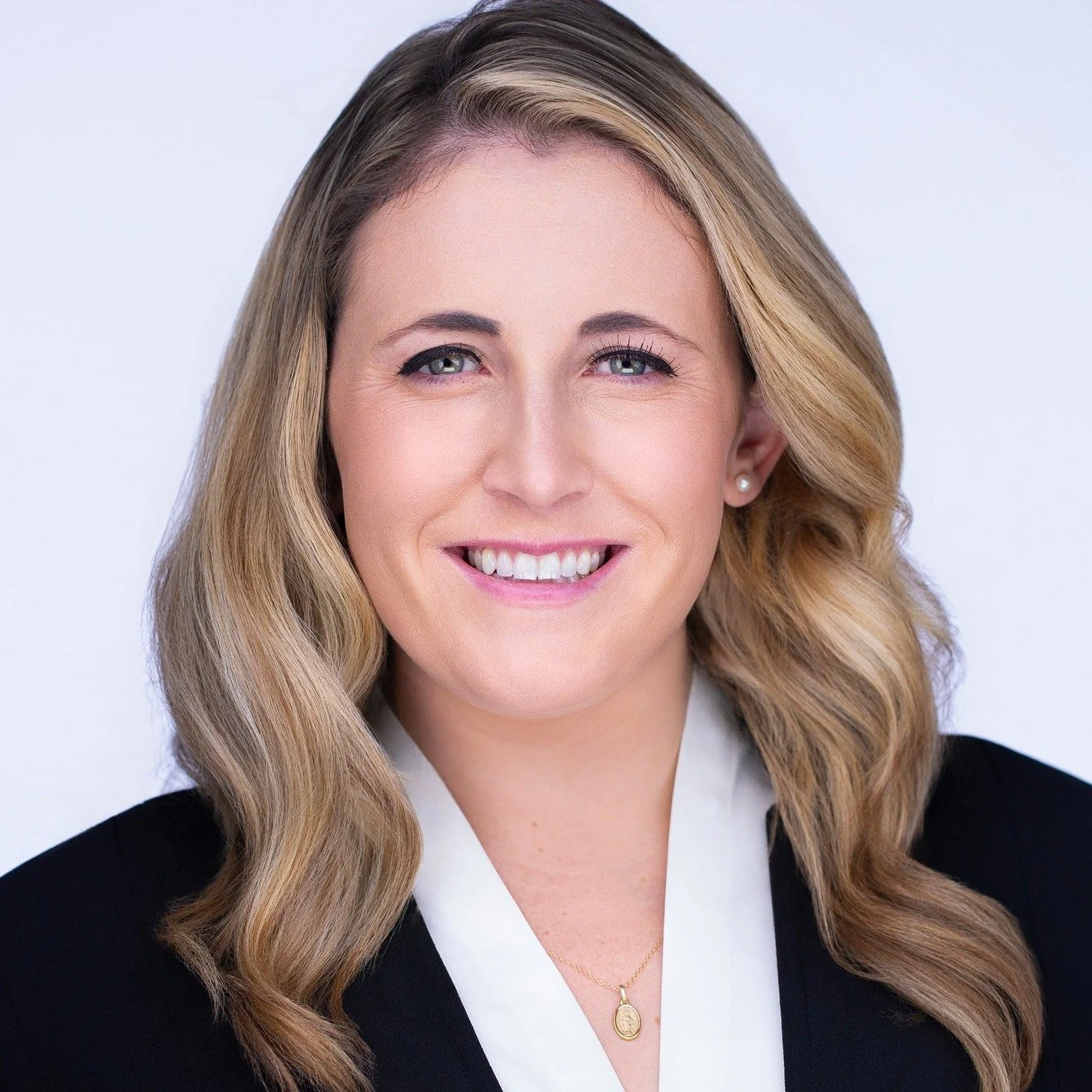 Your headshot grows with your career. 

But what stays with you is how the experience felt.

When you feel comfortable, supported, and confident, it shows in the image.

That&rsquo;s the difference.

What do you remember most from your last headshot 