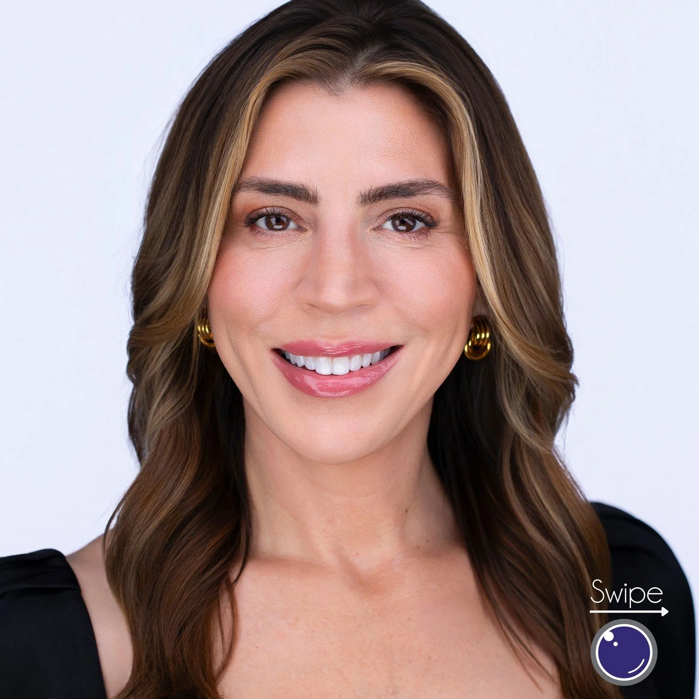 The best headshot is not always the one you notice first.

When people review photographs of themselves, they often choose the image that feels most familiar.

But familiarity and professional impact are not always the same.

One image may feel warme