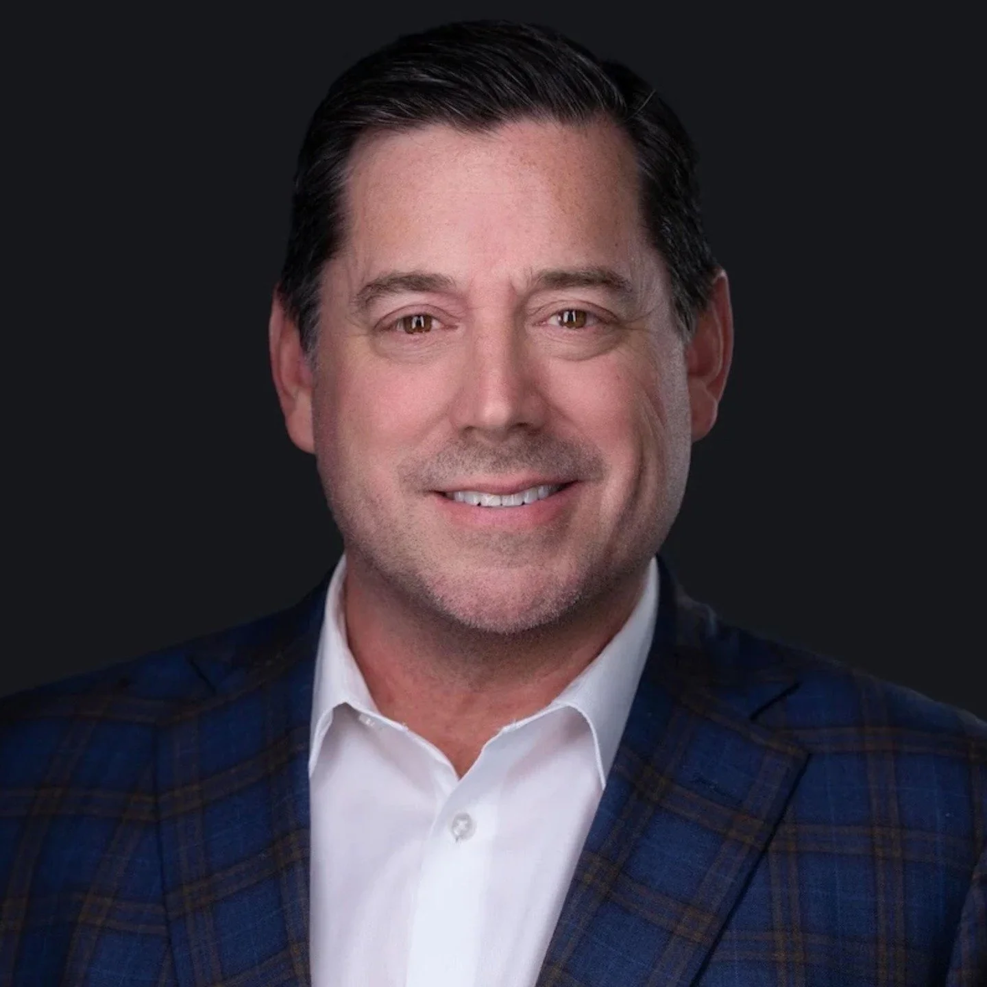 You can be confident leading a meeting, speaking to an audience, or making important decisions&hellip; and still feel uncomfortable in front of a camera.

We see it all the time.

That's why a great headshot session isn't just about lighting and posi
