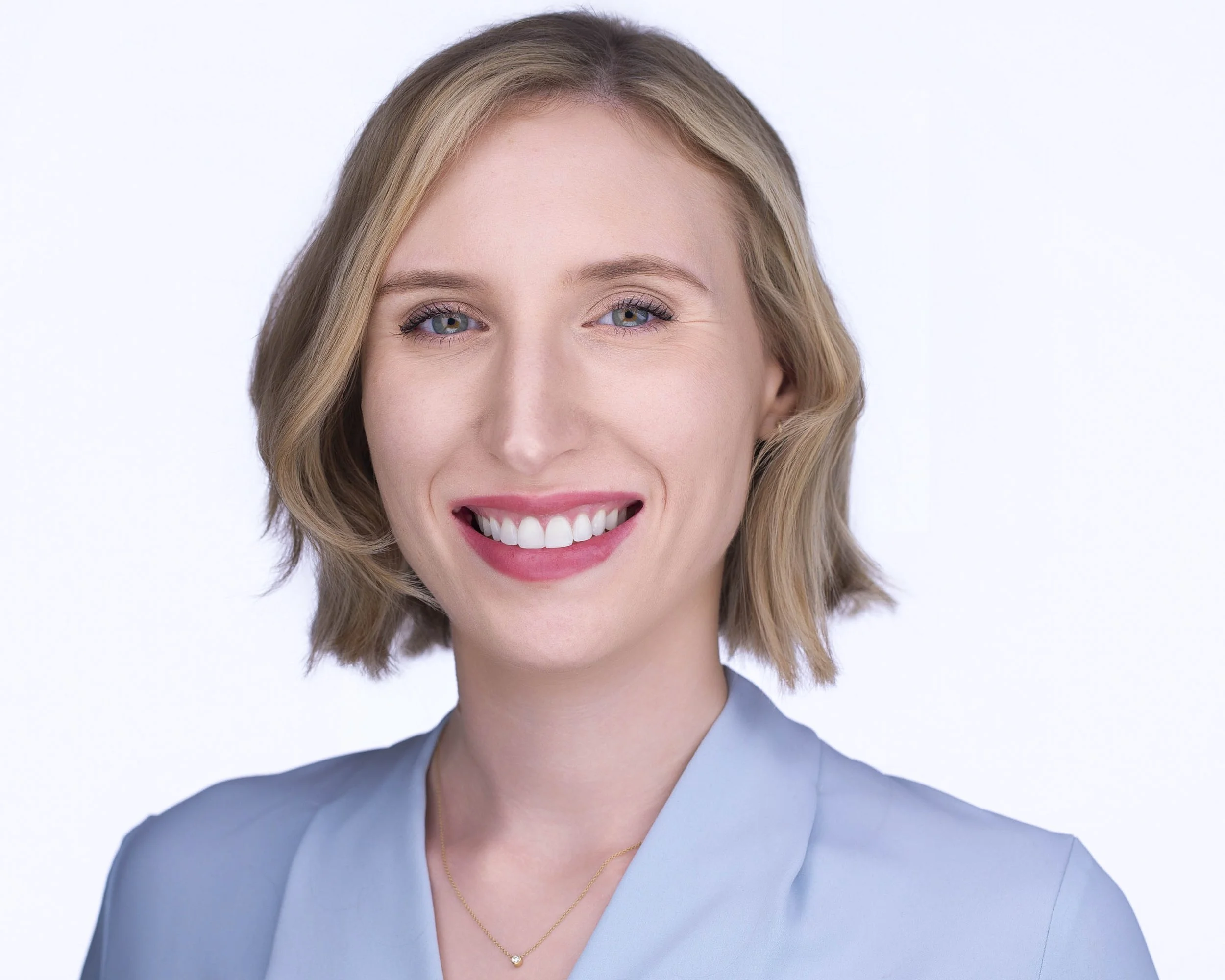 Female professional headshot with polished and approachable look, headshot studio Dallas TX