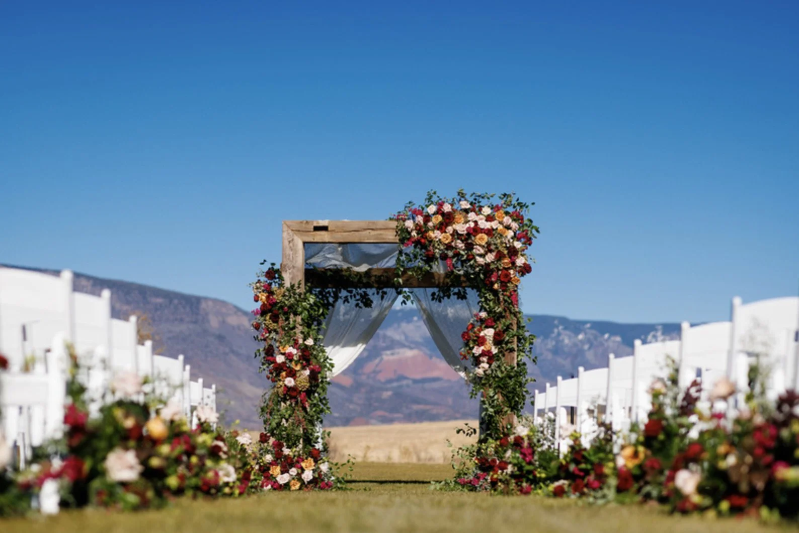 Chinoiserie inspired Aspen wedding