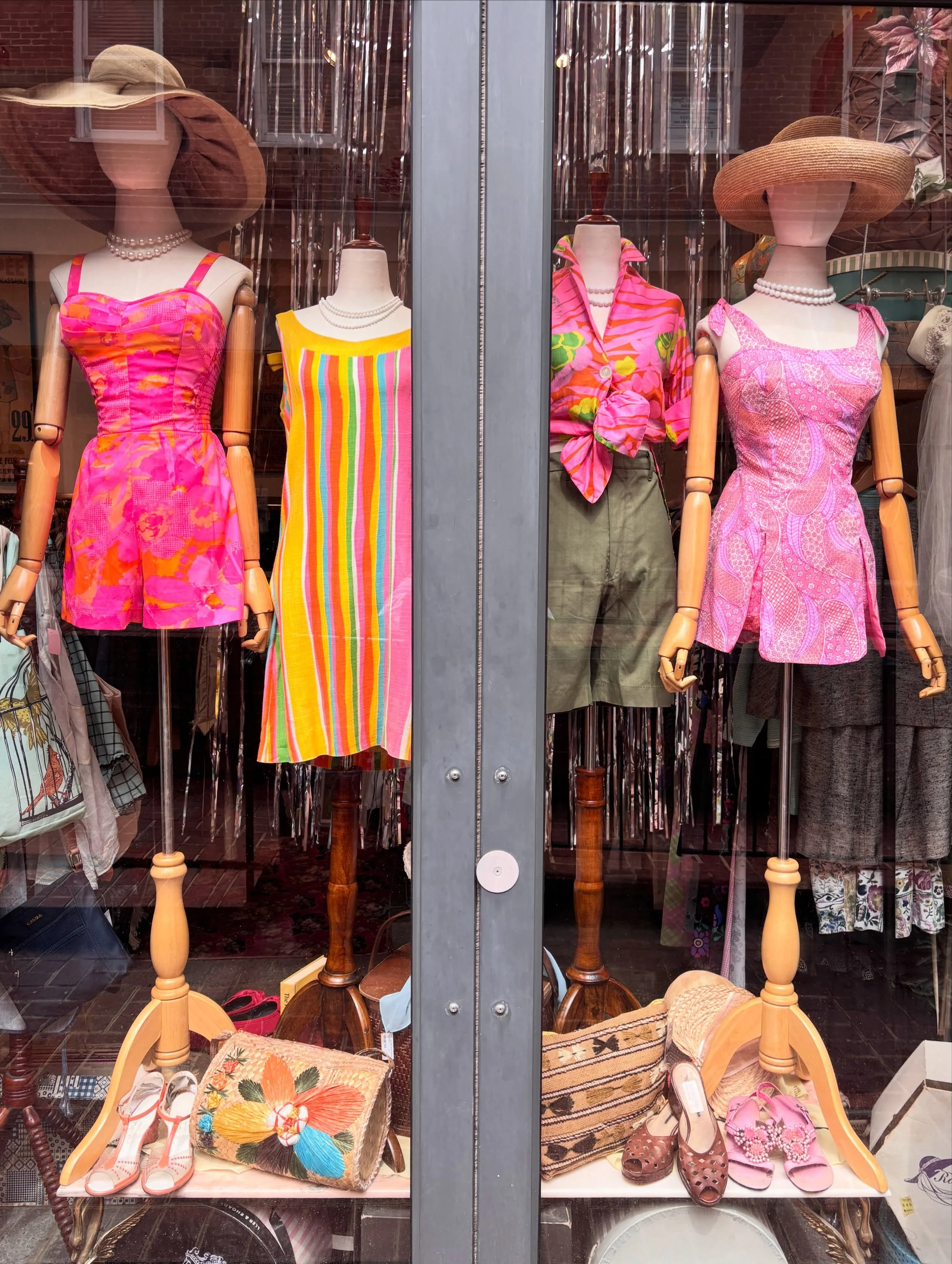 🍭🌺 This Week&rsquo;s Window Refresh 🌞🍭
..
..
..
..
#vintage #vintageswimwear #1960s #1970s #vintagefashion 
Shop vintage for sale 
Summer vintage 
Charlottesville vintage shop