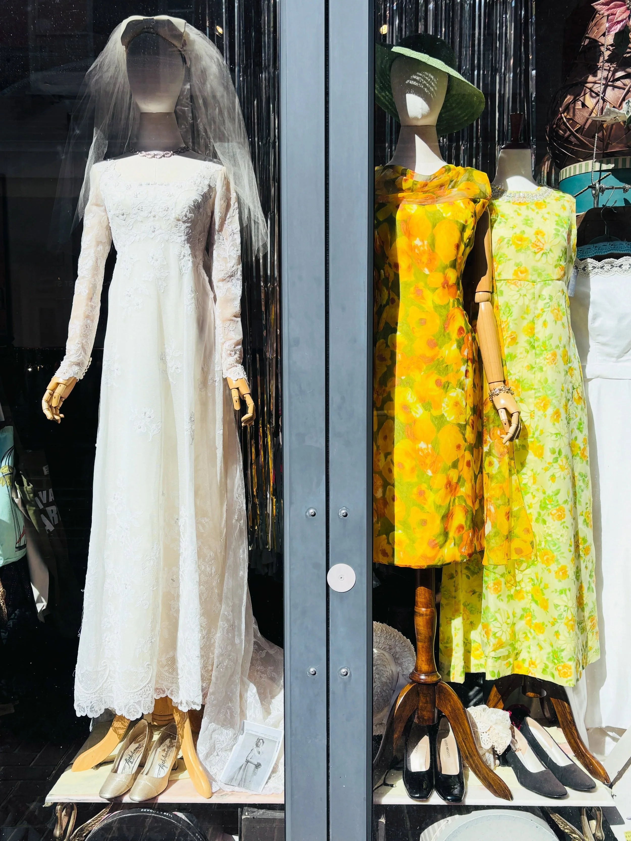 ✨🥂🍾This Weeks Window Refresh 🌼🥂✨
..
..
#wedding #vintageweddingdress #1970s #70s #vintageforsale 
Charlotte weddings 
Charlottesville vintage shopping
True vintage