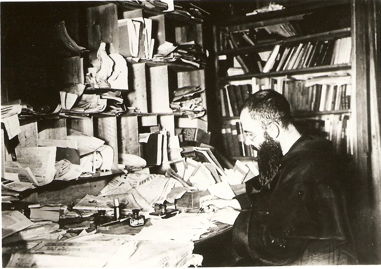 maximilian-kolbe-japan-desk.jpg