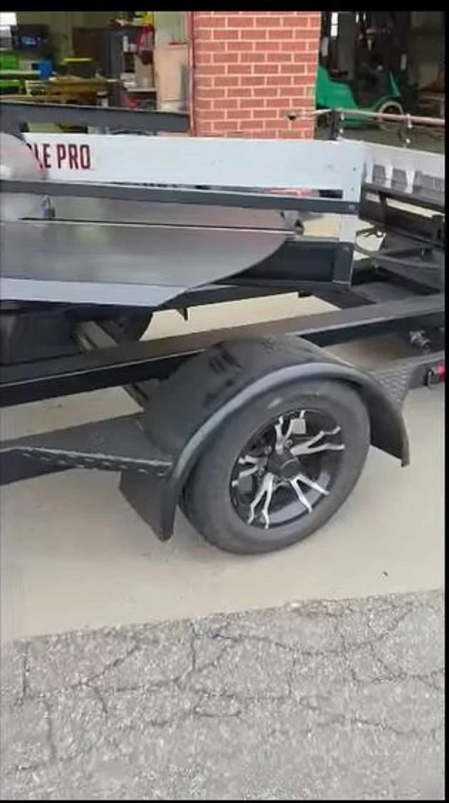 NICE 2023 SWENSON SNAP TABLE PRO