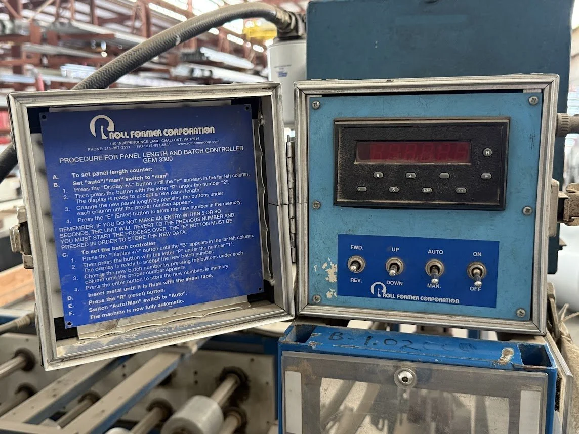 USED 5 V CRIMP ROOF PANEL ROLLFORMING MACHINE