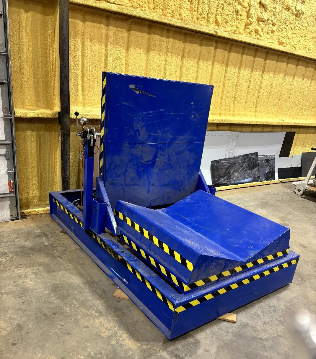 USED COIL UPENDER/TIPPER