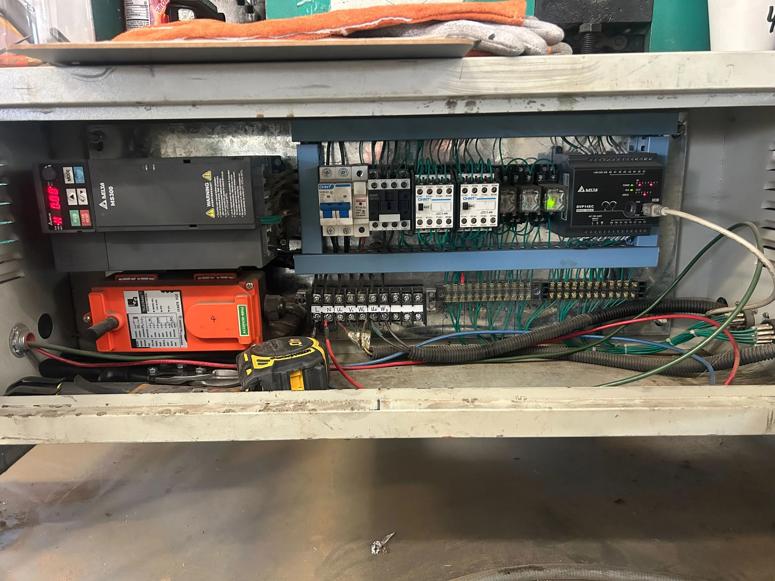 USED GRIFFIN AG PANEL LINE WITH DECOILER AND COIL CART COMBO