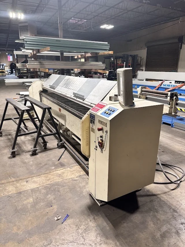 Upgrade your workshop with this reliable used Schechtl folder and shear! At 10ft x 16ga, it’s ideal for all your metal projects.