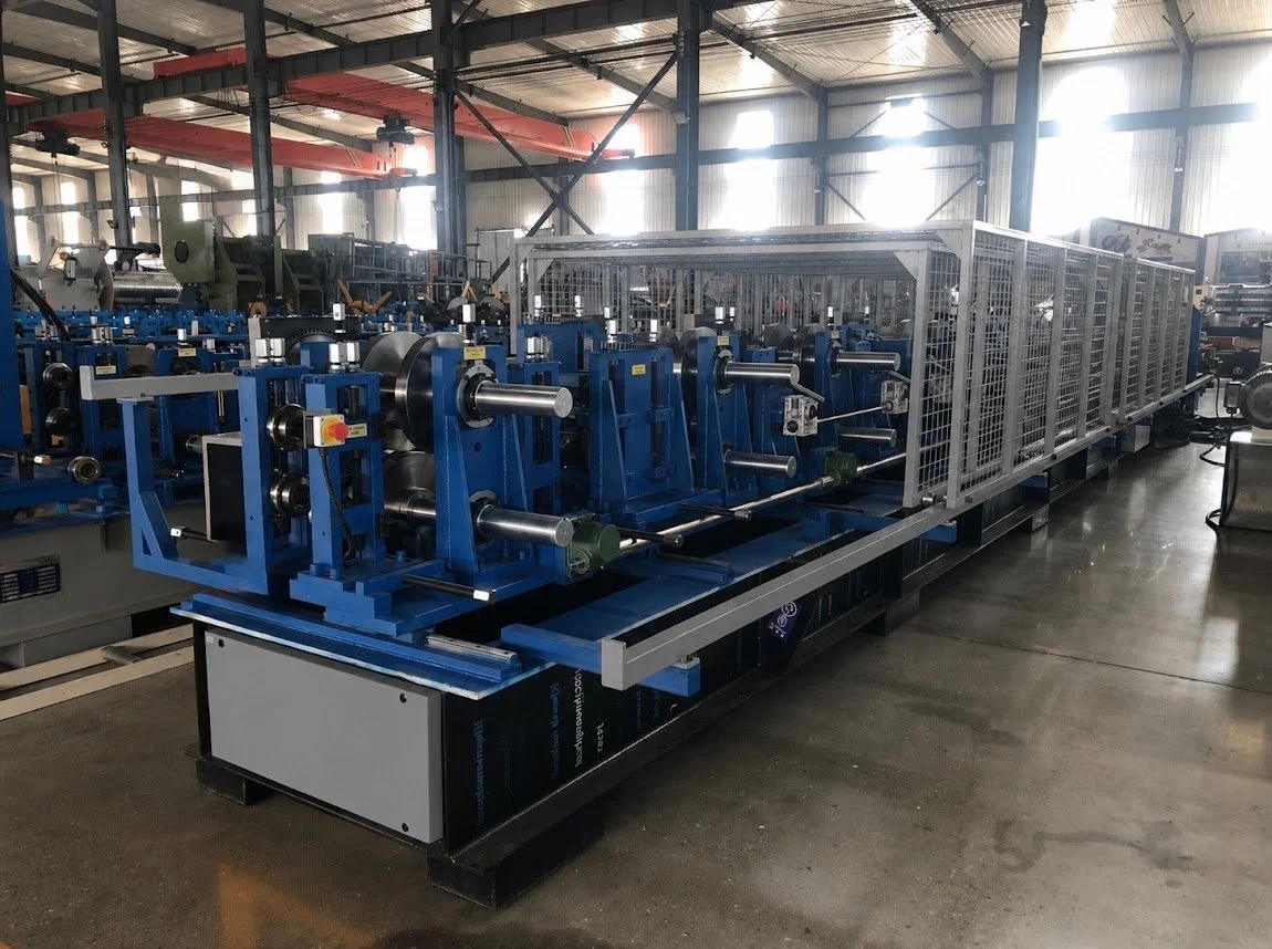 | Condition: USED | Type: ROOF PANEL MACHINE | Manufacturer: CZ | Model: UNKNOWN | Year: UNKNOWN |