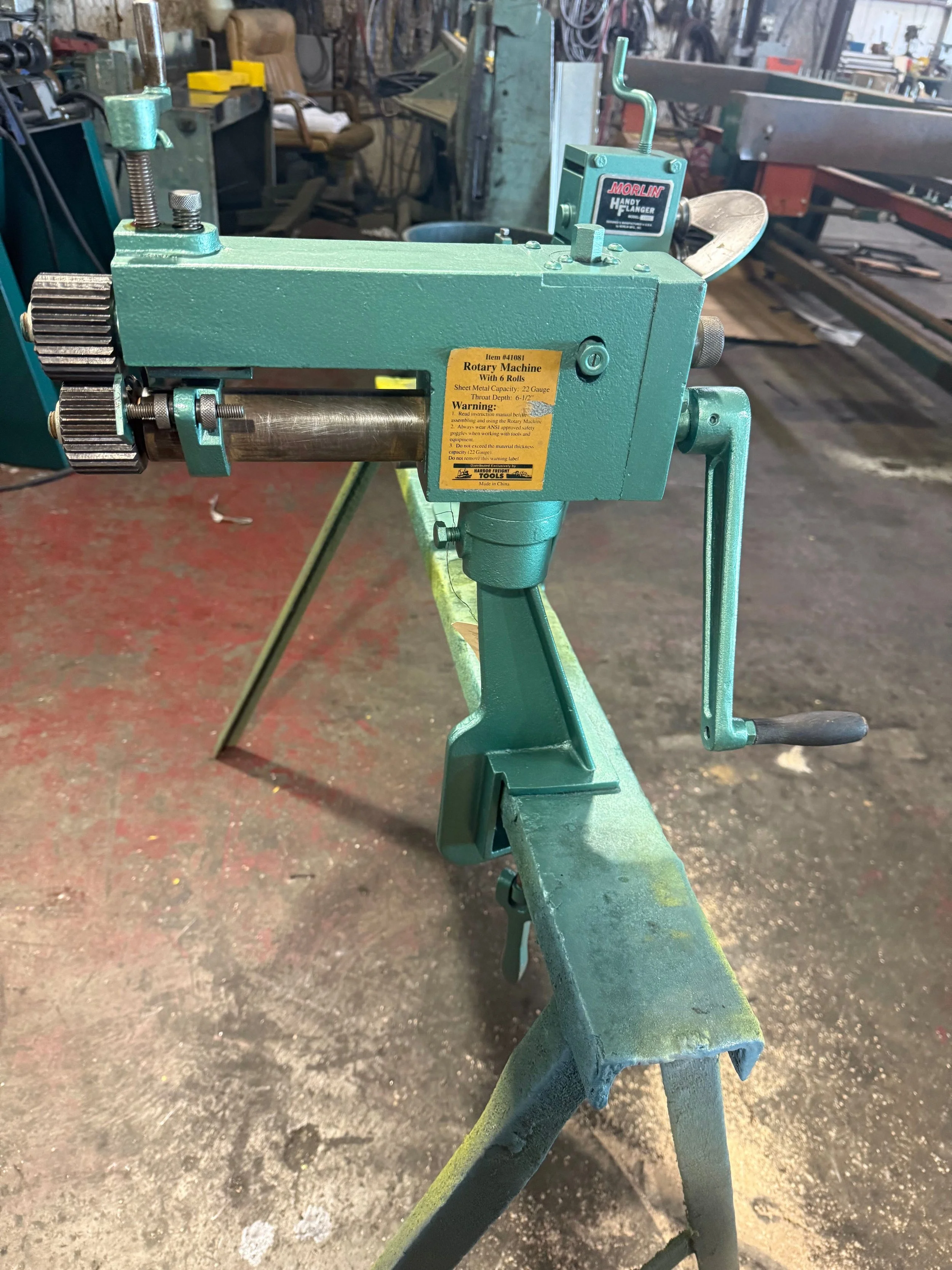 USED CRIMPER BEADER WITH SOME ROLLS