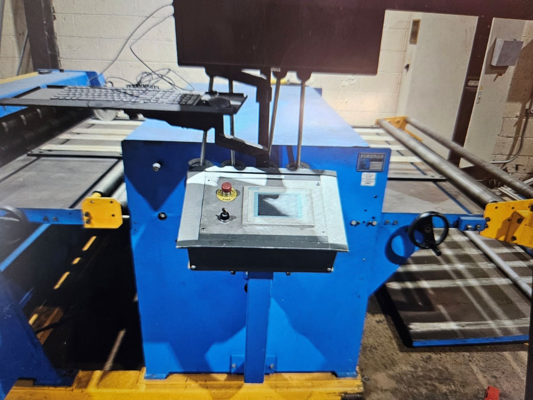 Forstner 16-60 slit-ctl  4.jpg