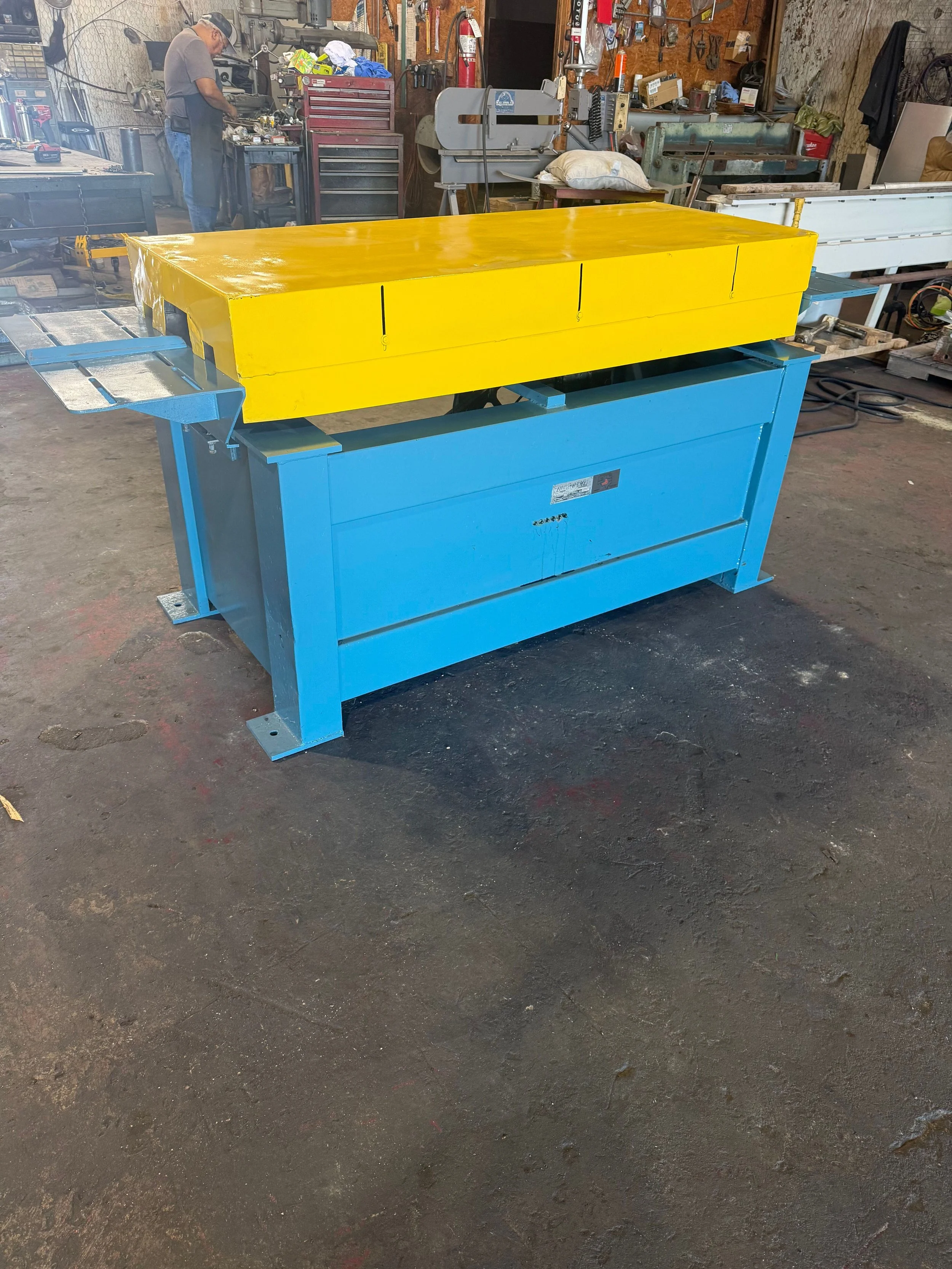 | Condition: USED | Type: STANDING S MACHINE | Manufacturer: LOCKFORMER | Model: 10 STATION | Year: UNKNOWN |