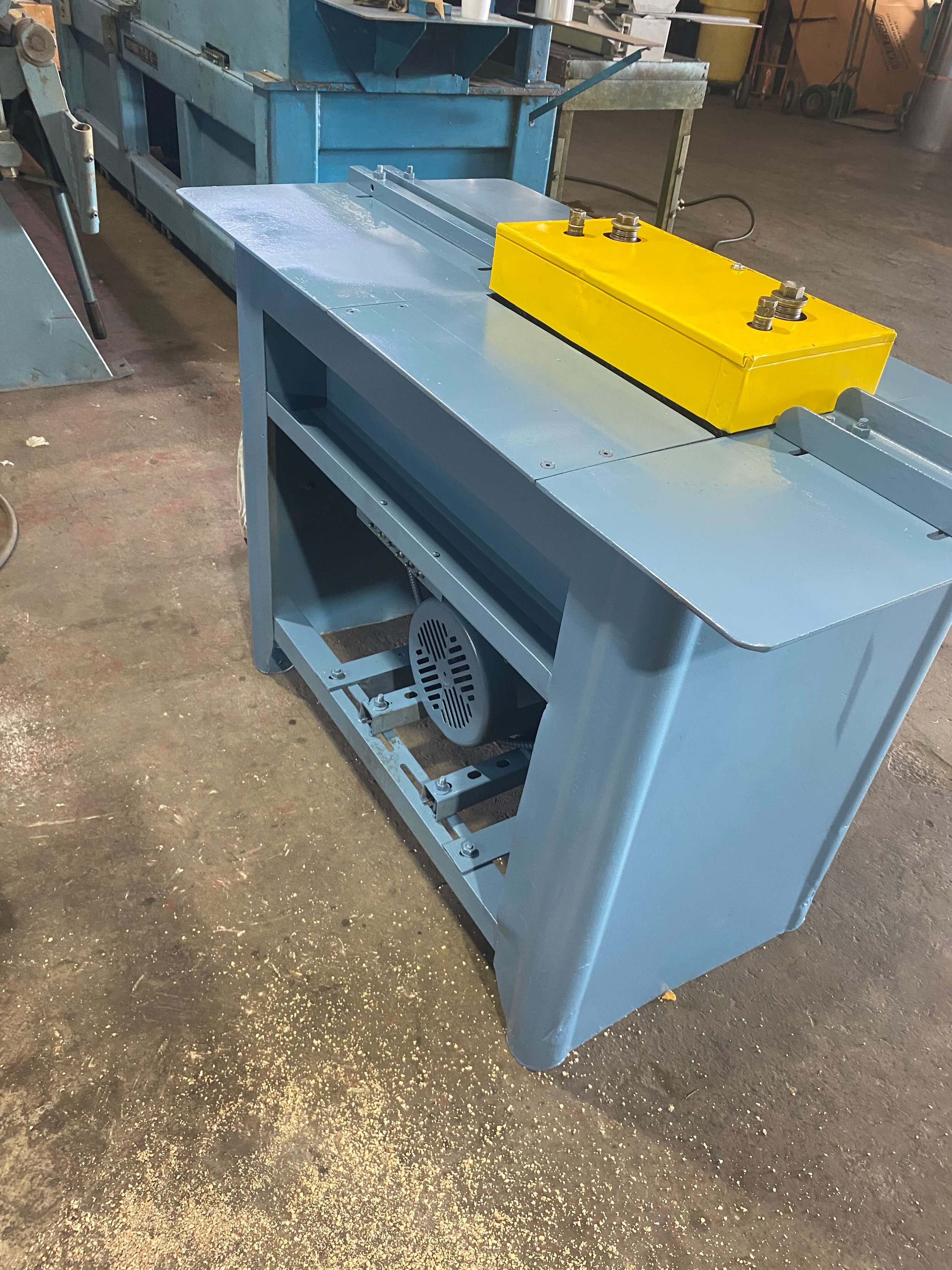 Upgrade your shop with the used Lockformer 20 Ga Super Speed Pittsburgh Machine. Reliable and efficient, it’s the perfect solution for your fabrication projects!