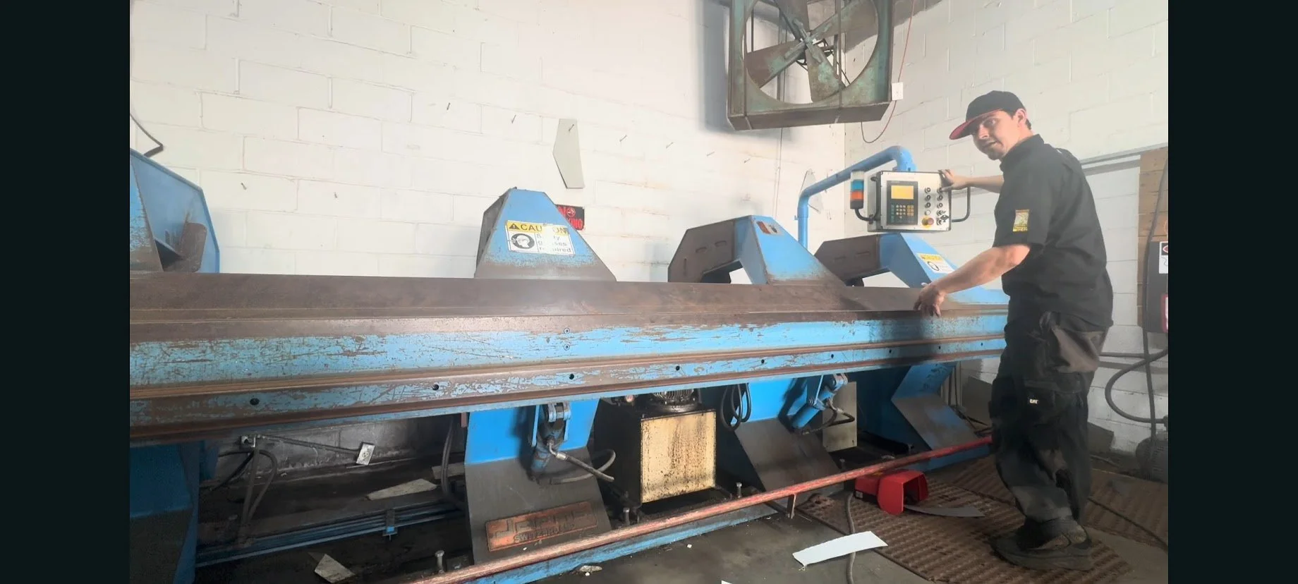 | Condition: USED | Type: CNC FOLDING MACHINE  | Manufacturer: JORNS | Model: UNKNOWN| Year: 2000 |