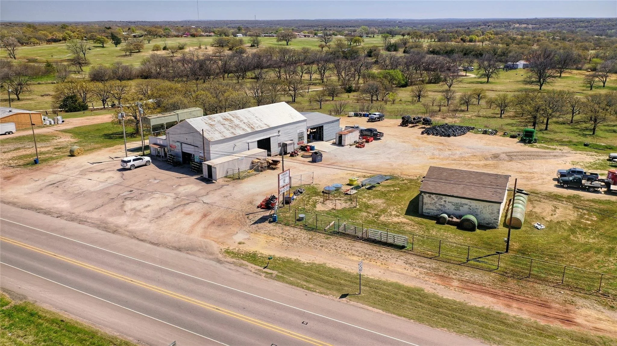 1323 US Highway 82 W, Nocona, Texas 76255 — Red River Realty