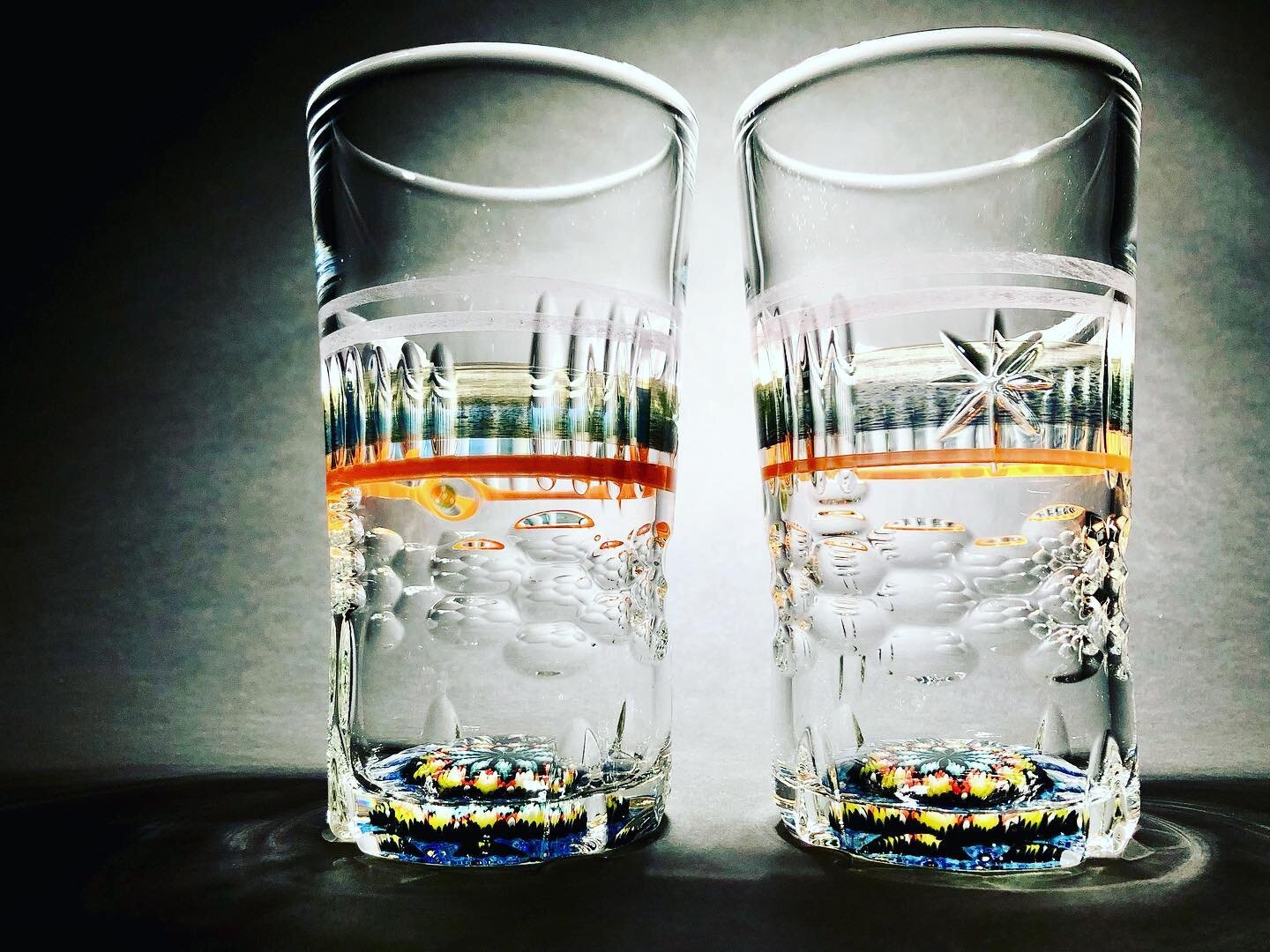 -

invent, transform, create, destroy, rinse, repeat&hellip;

19.5oz..6.75&rdquo;x3.5&rdquo;.
46 of 50..

#twoofakind #carvedglass #glassart #drinkart #cheers #drinkware #barware #set #glassware #barart #barcraft #glasscraft #boroglassart #pintglass 
