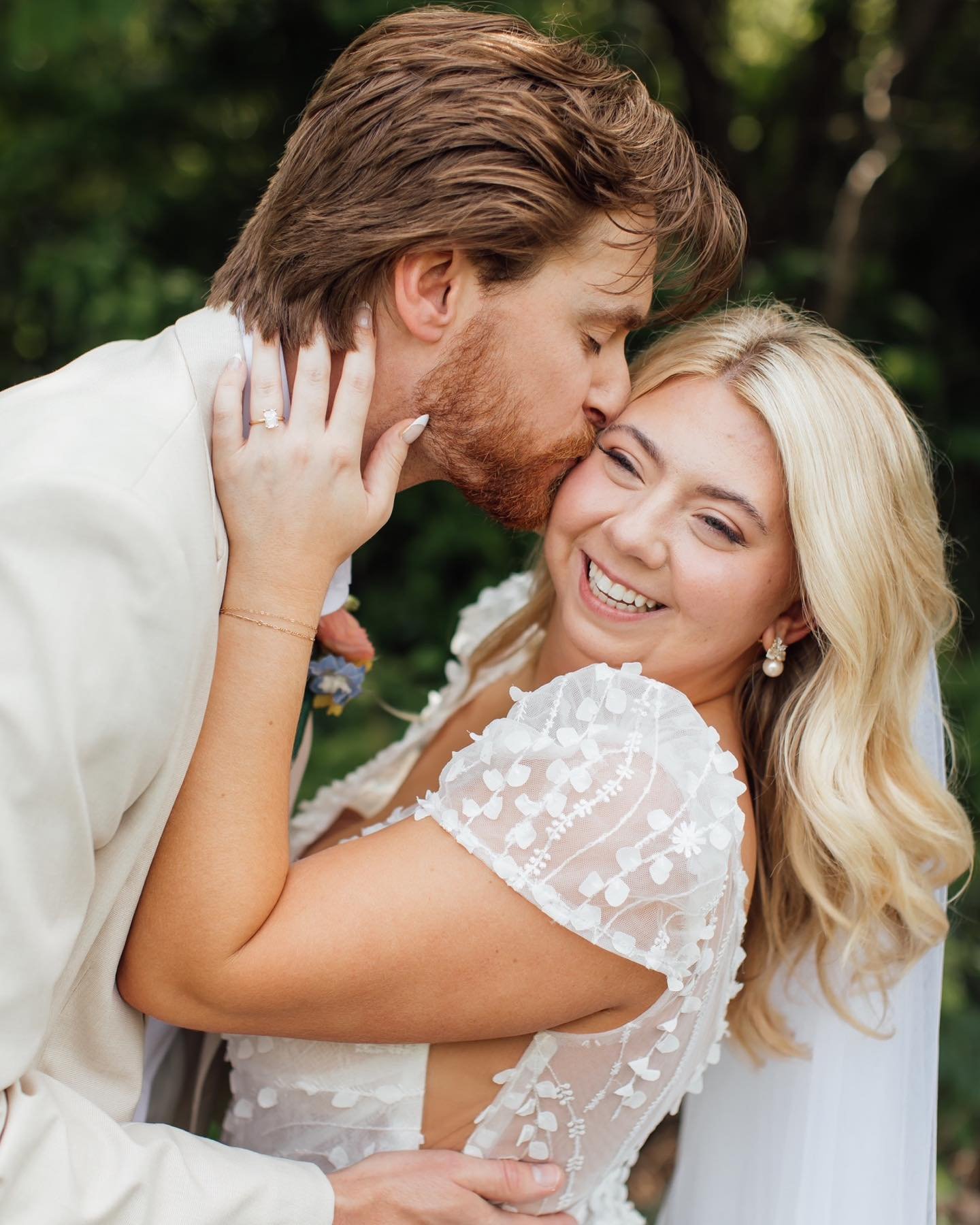 PURE JOY ✨ 

That is the best way to describe yesterday! Jessica and Jack exude love not only for each other but for everyone! Jessica has to be one of the sweetest most joyful people I have ever met and it was an absolute HONOR to be apart of her an