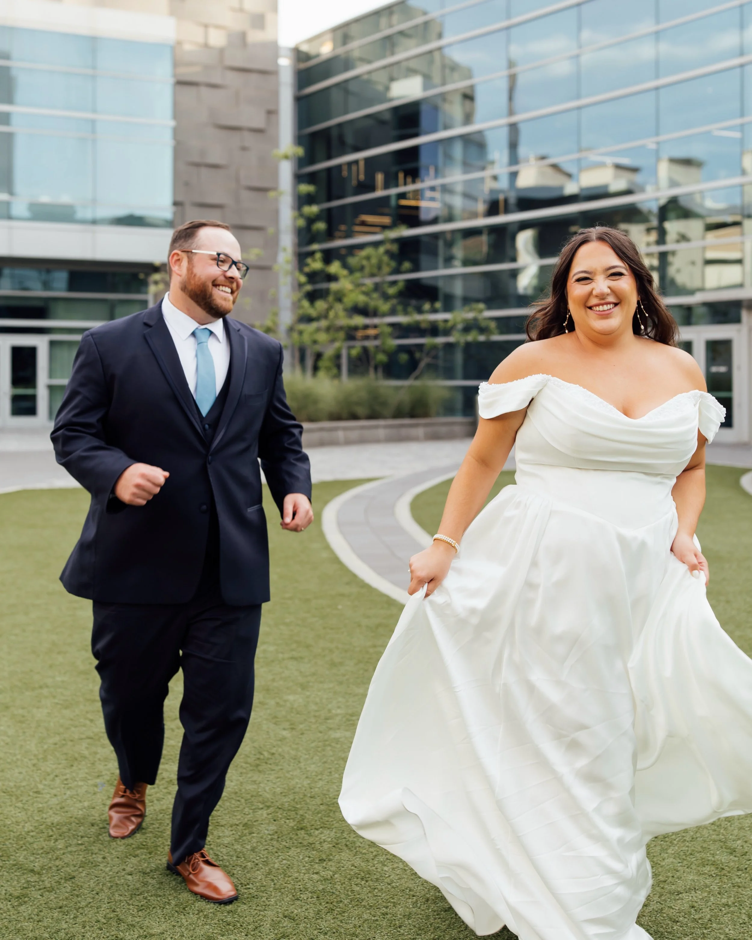 Yesterday was a PARTY! 🥂✨

From beginning to end, it was a day full of celebrating two absolutely amazing people who I just adore. Hope is the sweetest and SO much fun, and yesterday was actually the first time we had ever met in person! But after s