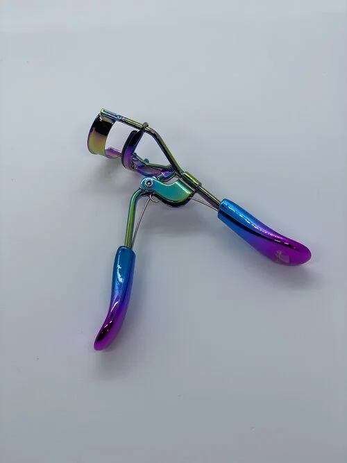 4L Lash Curler.jpg