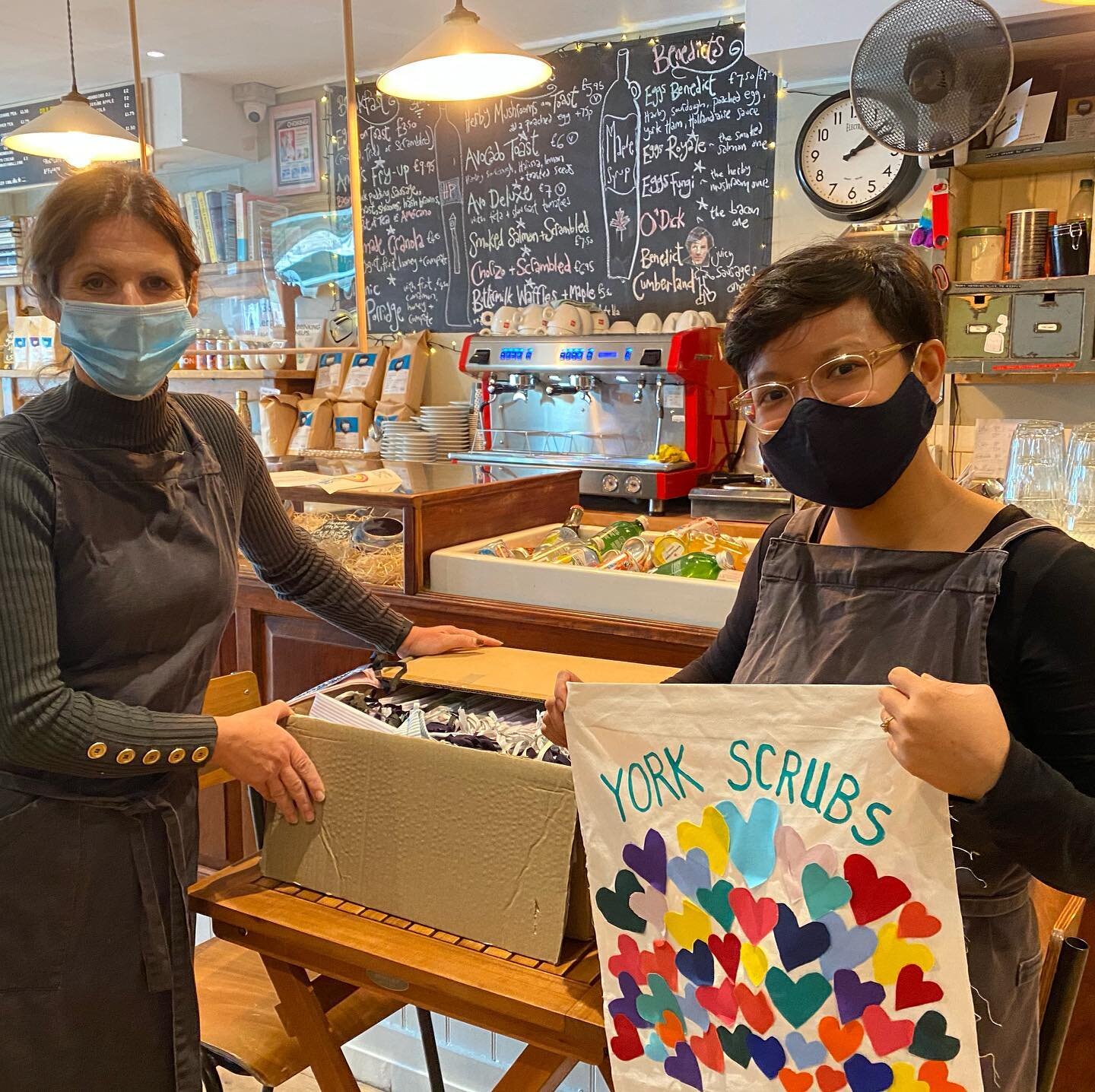 A batch of face coverings safely delivered to the amazing team @thepigandpastry to be distributed to the @the_suppercollective team and vulnerable individuals across the city. 
.
.
@the_suppercollective are doing an amazing job delivering delicious m