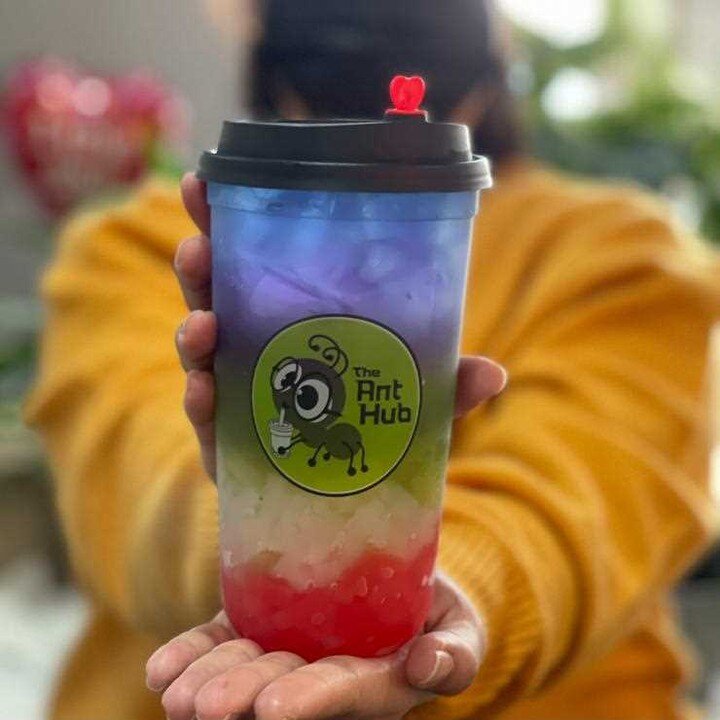 🐛🦋 From a caterpillar to a beautiful BUTTERFLY. Just like how we make our Butterfly Pea Series. Haven't tried it? Come on by, take a pic and don't forget to tag us.😍
-
-
-
-
-
#boba #purpledrink #juice #refreshers #bobatea #bobalife #bobashop #bob