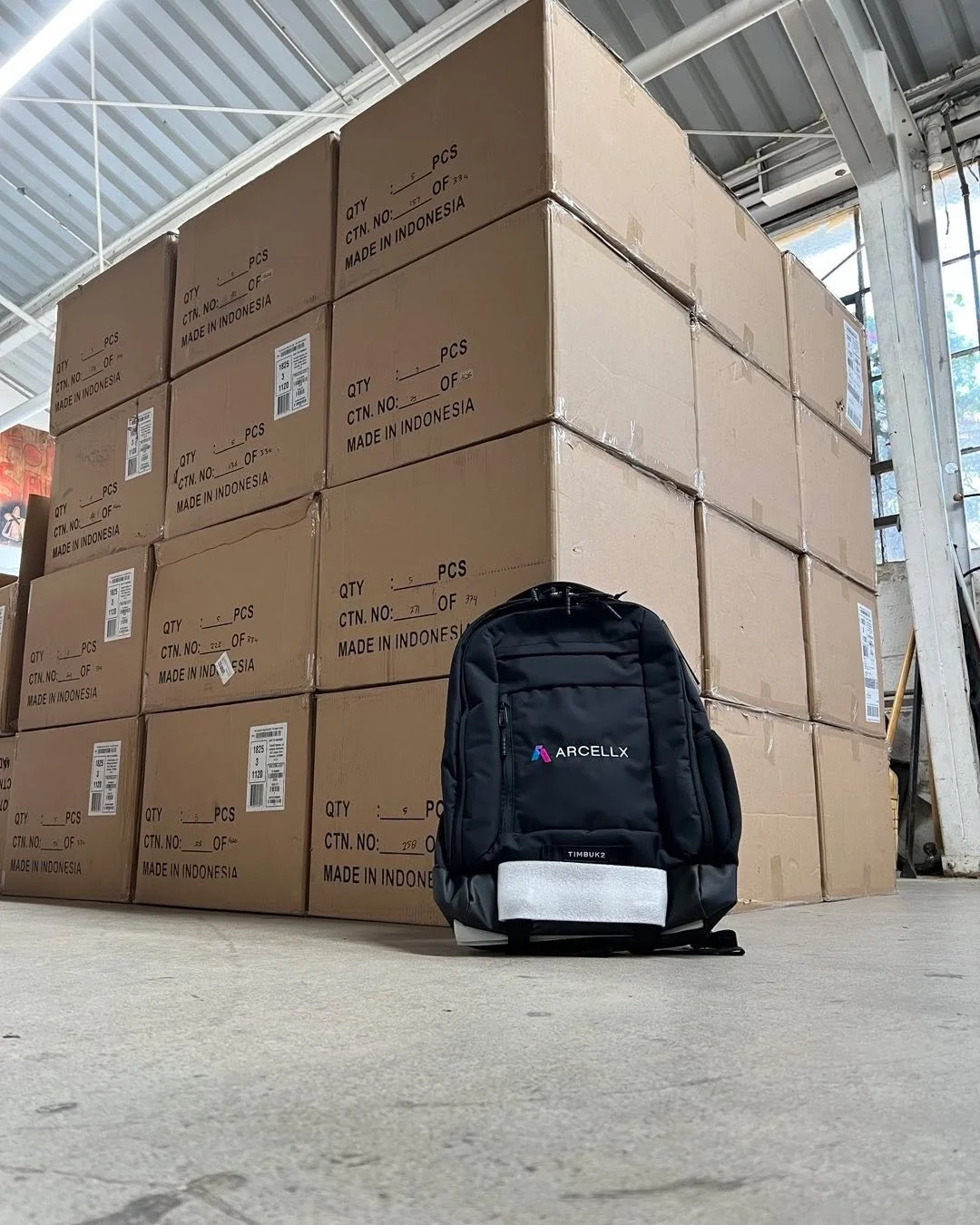 Knocked out 200 of these super dope Timbuk2 packs for a great Client. Oh yea, we are the only US Wholesale Distributor for Timbuk2 Packs. Get at us 25 piece minimums&hellip;.