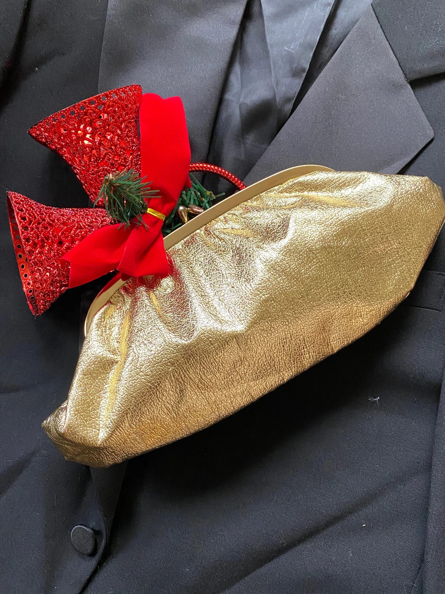 E4A06969-3077-4900-95ED-228D25C31DD0