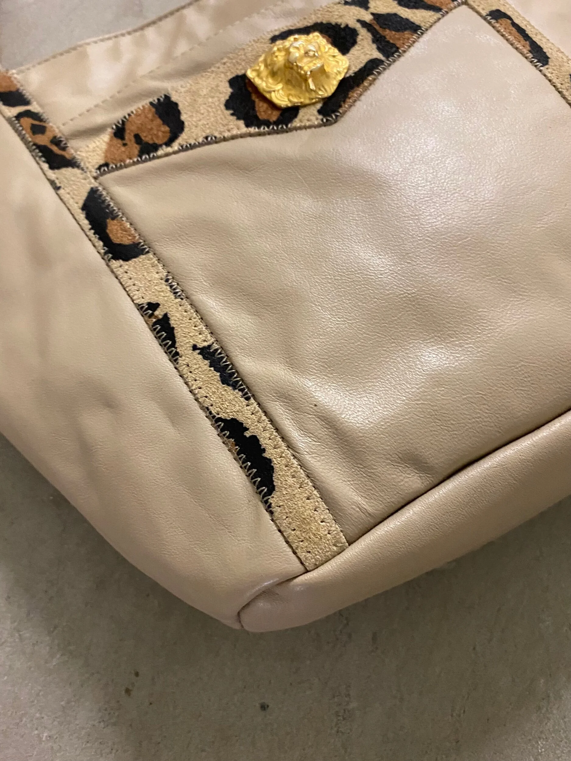 CE87A44E-39F3-4E57-8B5E-7EB40DBF8C9E