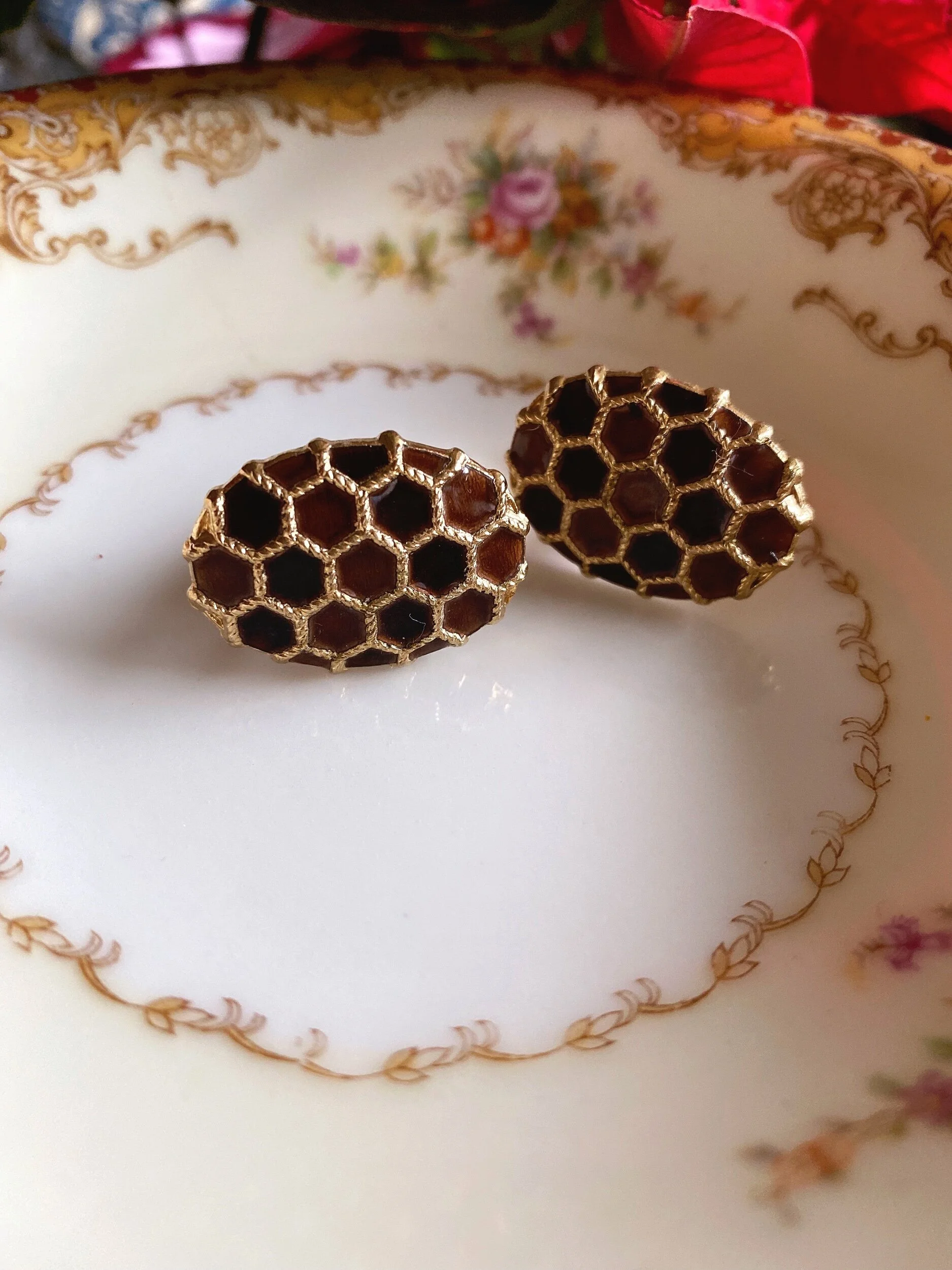 CCA3C4BE-894A-40C5-B03A-D2F6B82AF9CD