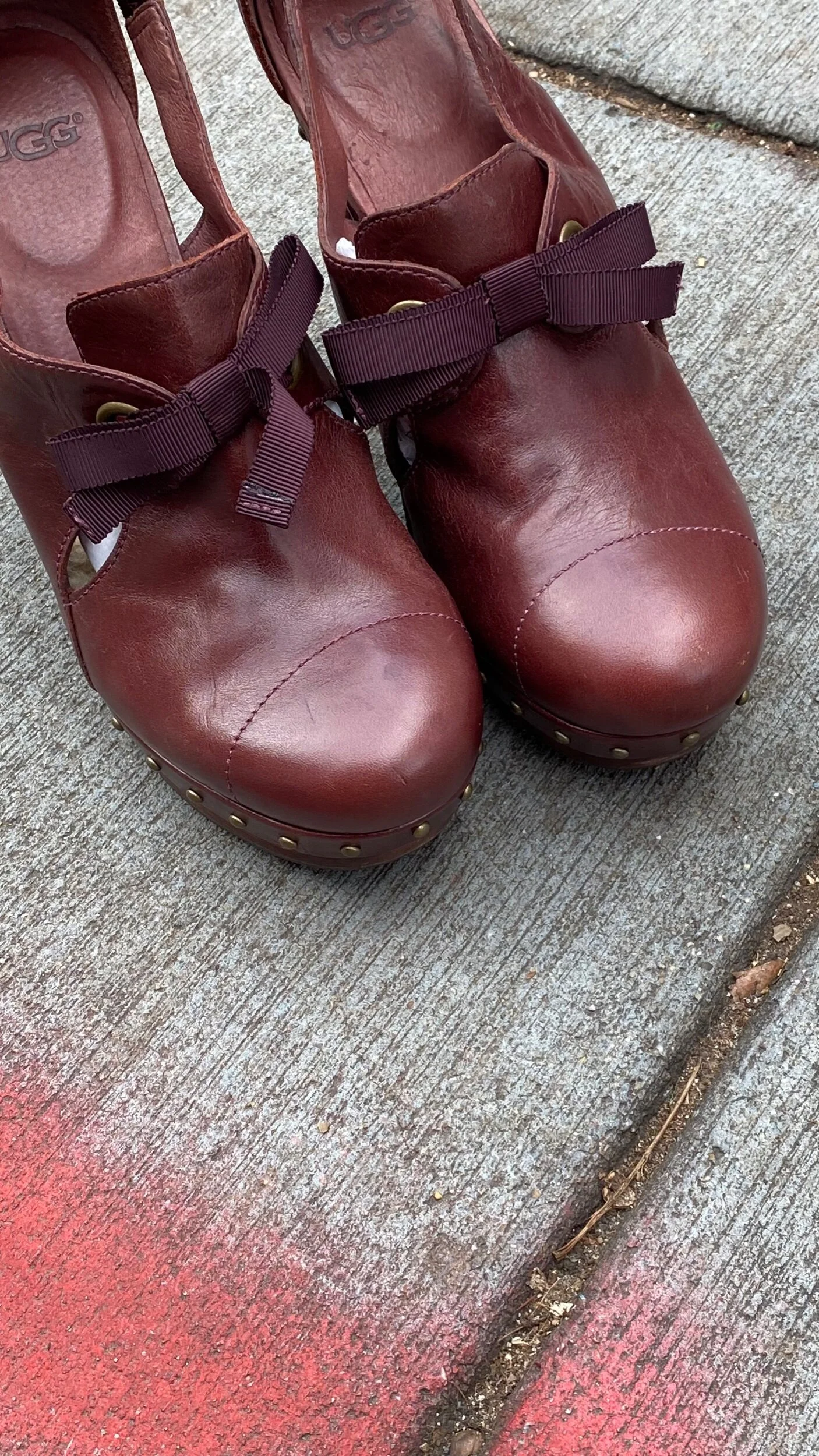 3F8D39B0-627C-46E6-83B4-ED4F2B587ABD