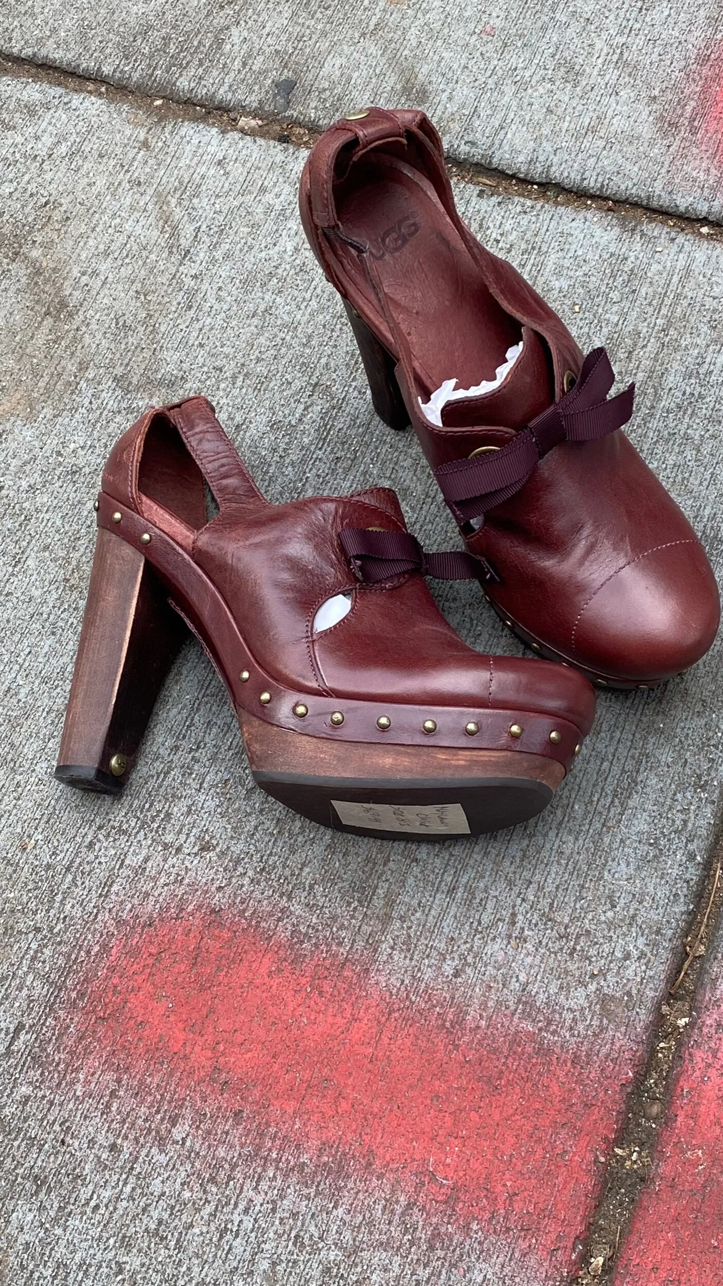 21133512-1FED-4D4B-9967-FE6DB99705E9