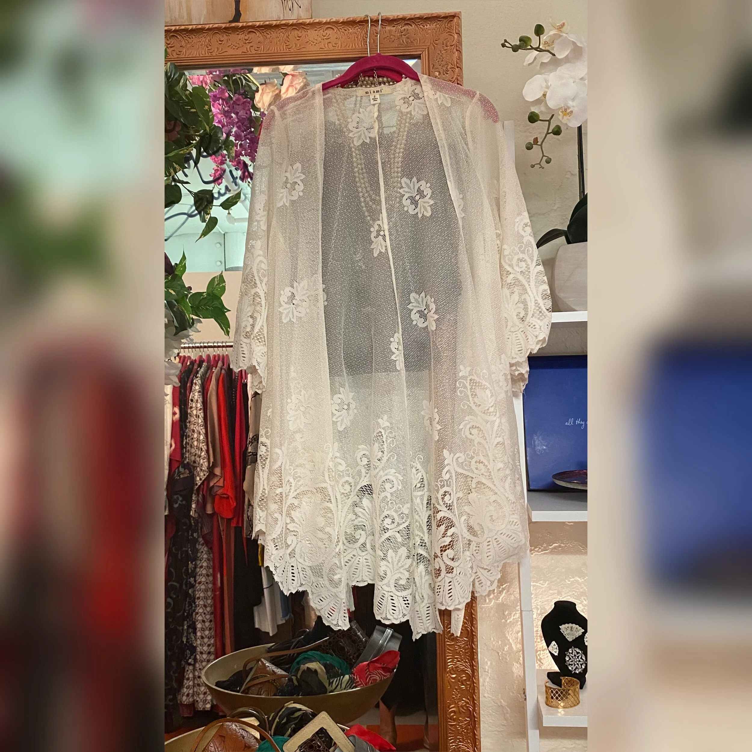 7CF84179-033C-4FAA-AFD0-0B7777EF5C17