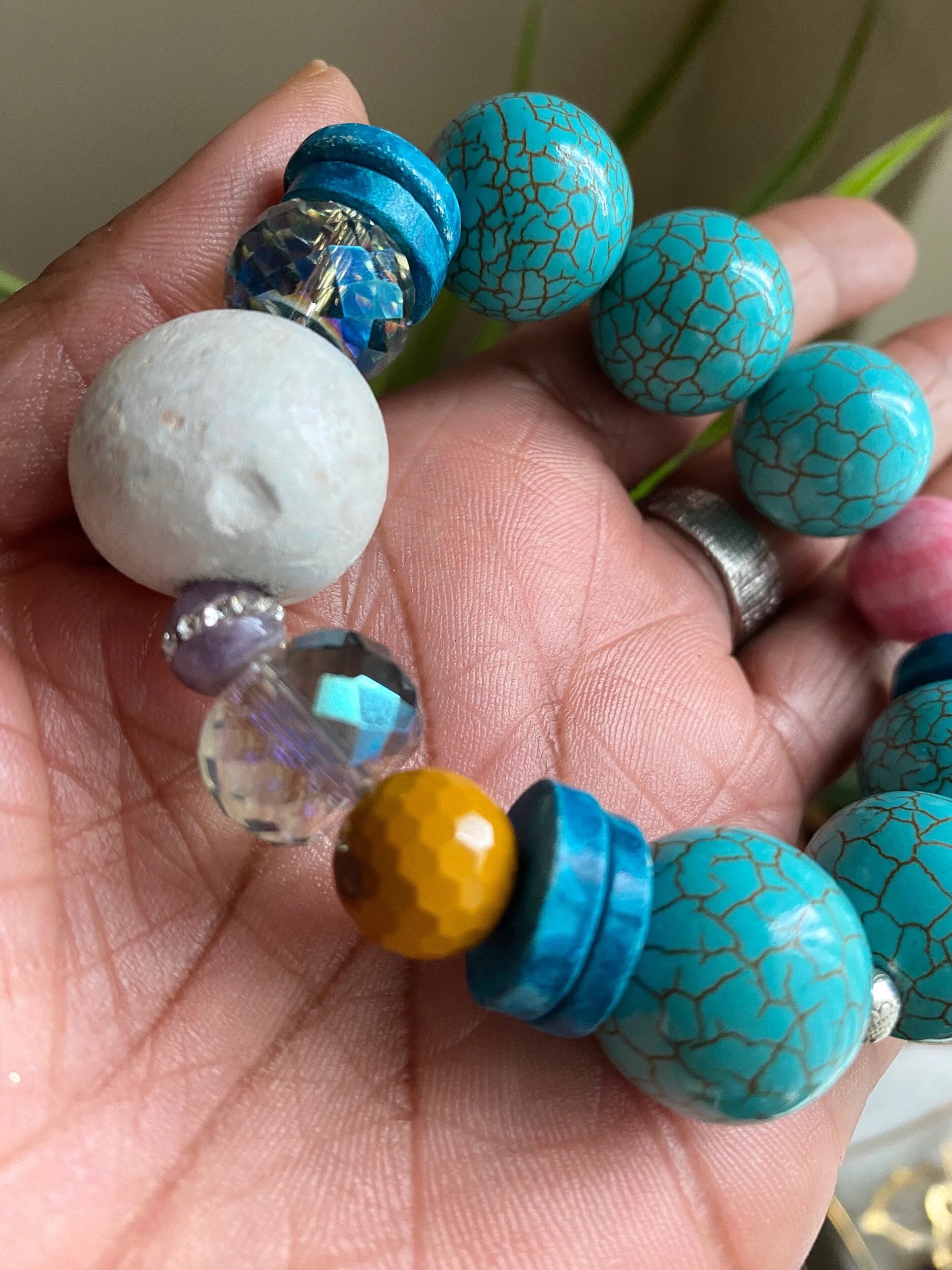 4FC255F6-5464-4368-9525-11A442FCE5B6