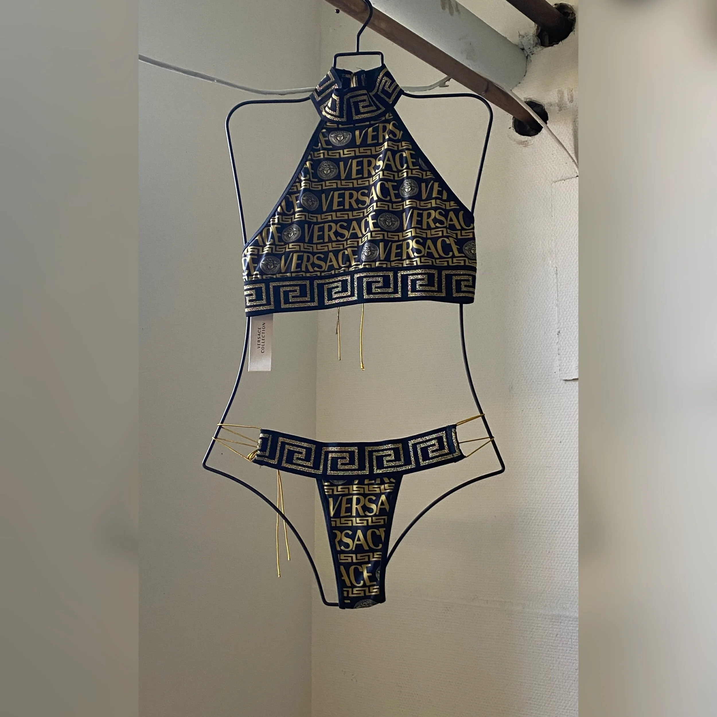 E1C4D78C-B4DA-4D72-BD17-E5804798C653