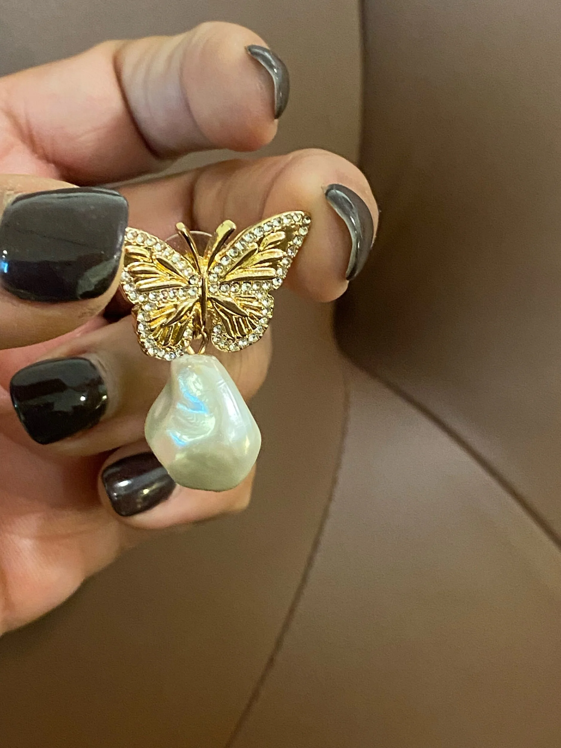 5EFE8D26-9170-4C3A-B786-E66A7B4DB900